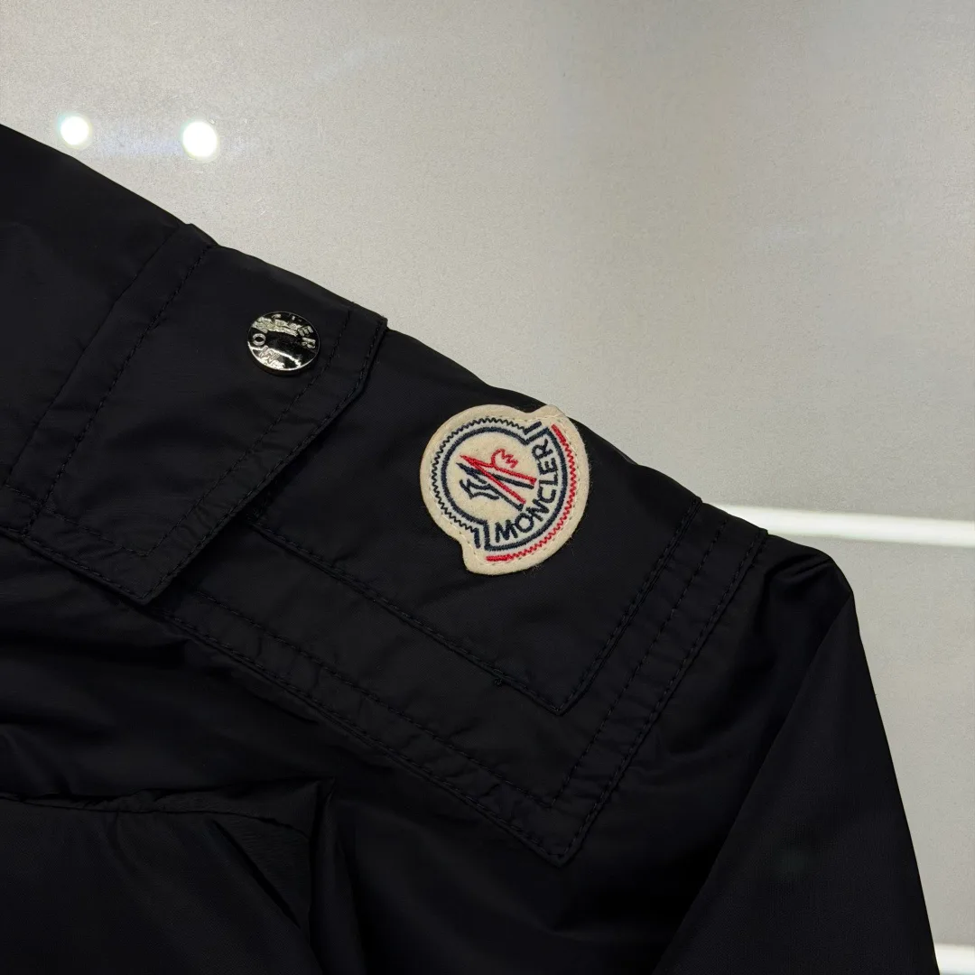 Men's Jackets And Down Jackets MONCLER 17807246