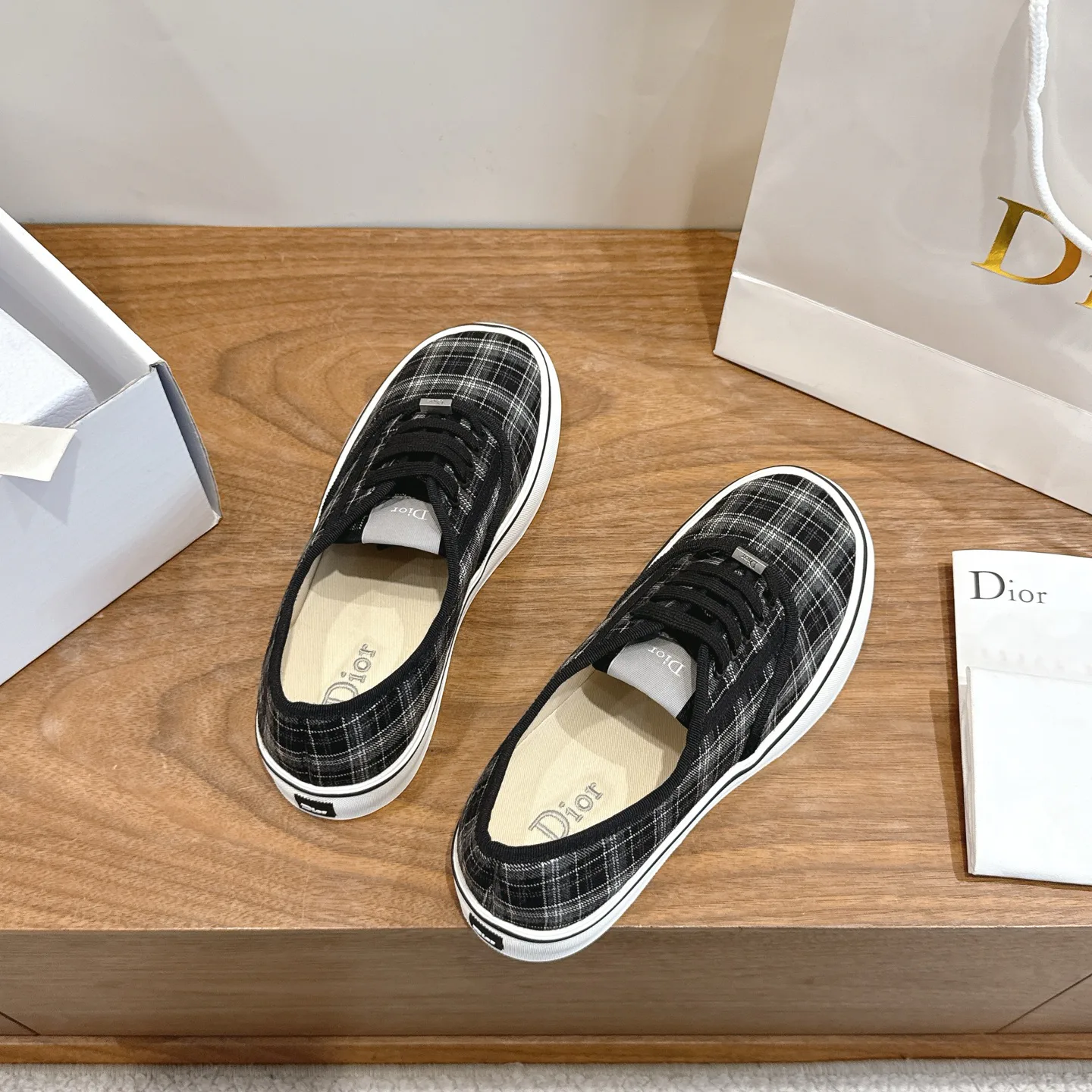 Women's Sneakers CHRISTIAN DIOR 18083844