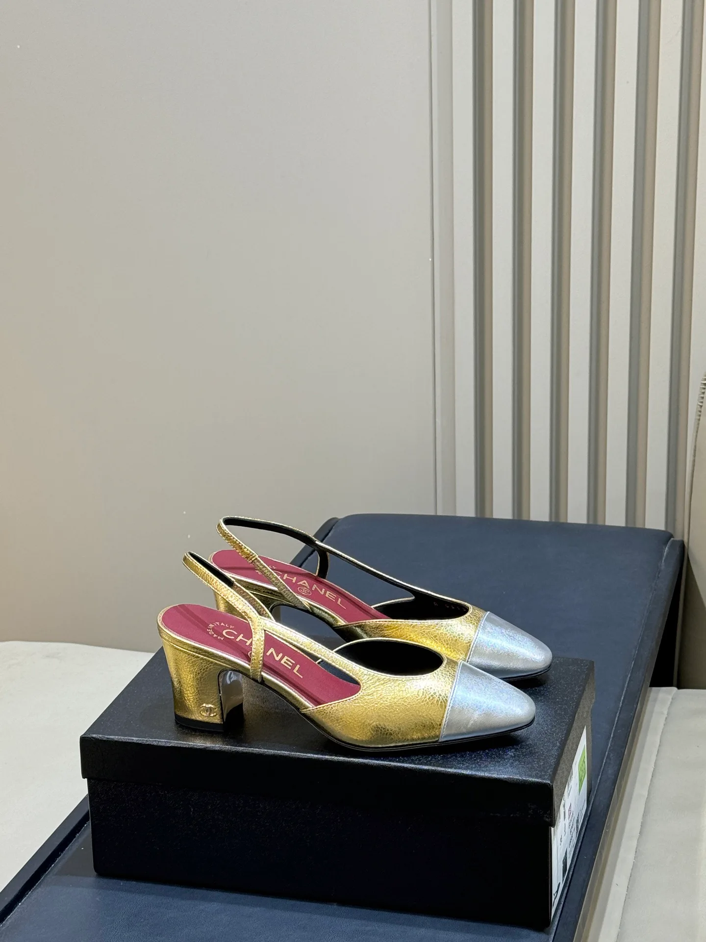 Women's Heels CHANEL 18073196