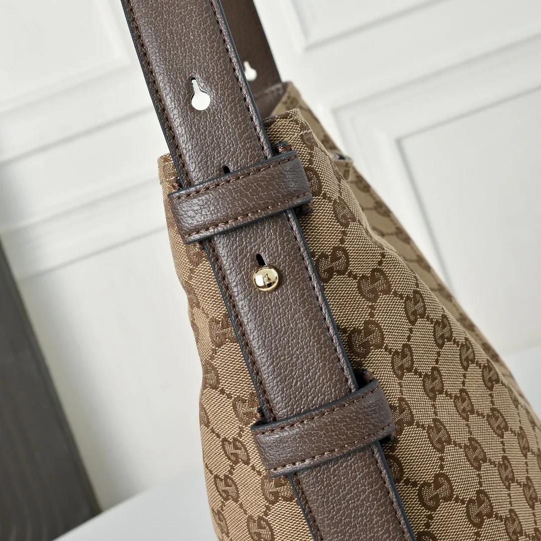 Women's Classic Handbags GUCCI 18005147