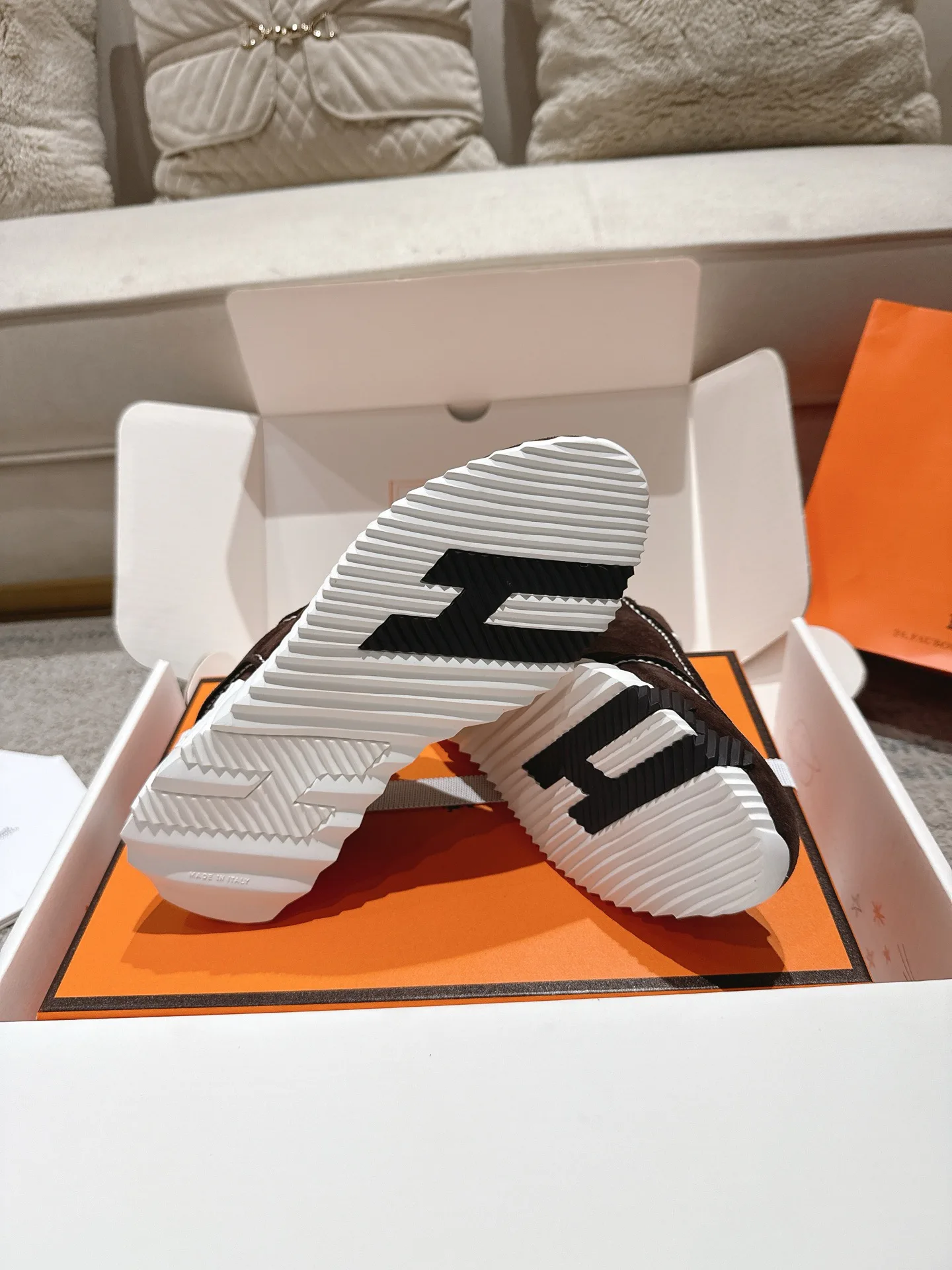 Women's Sneakers HERMES 17467529