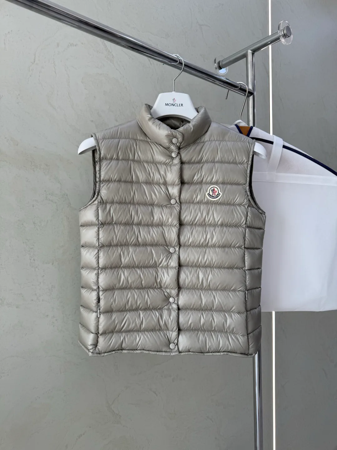 Men's Vests MONCLER 18030025