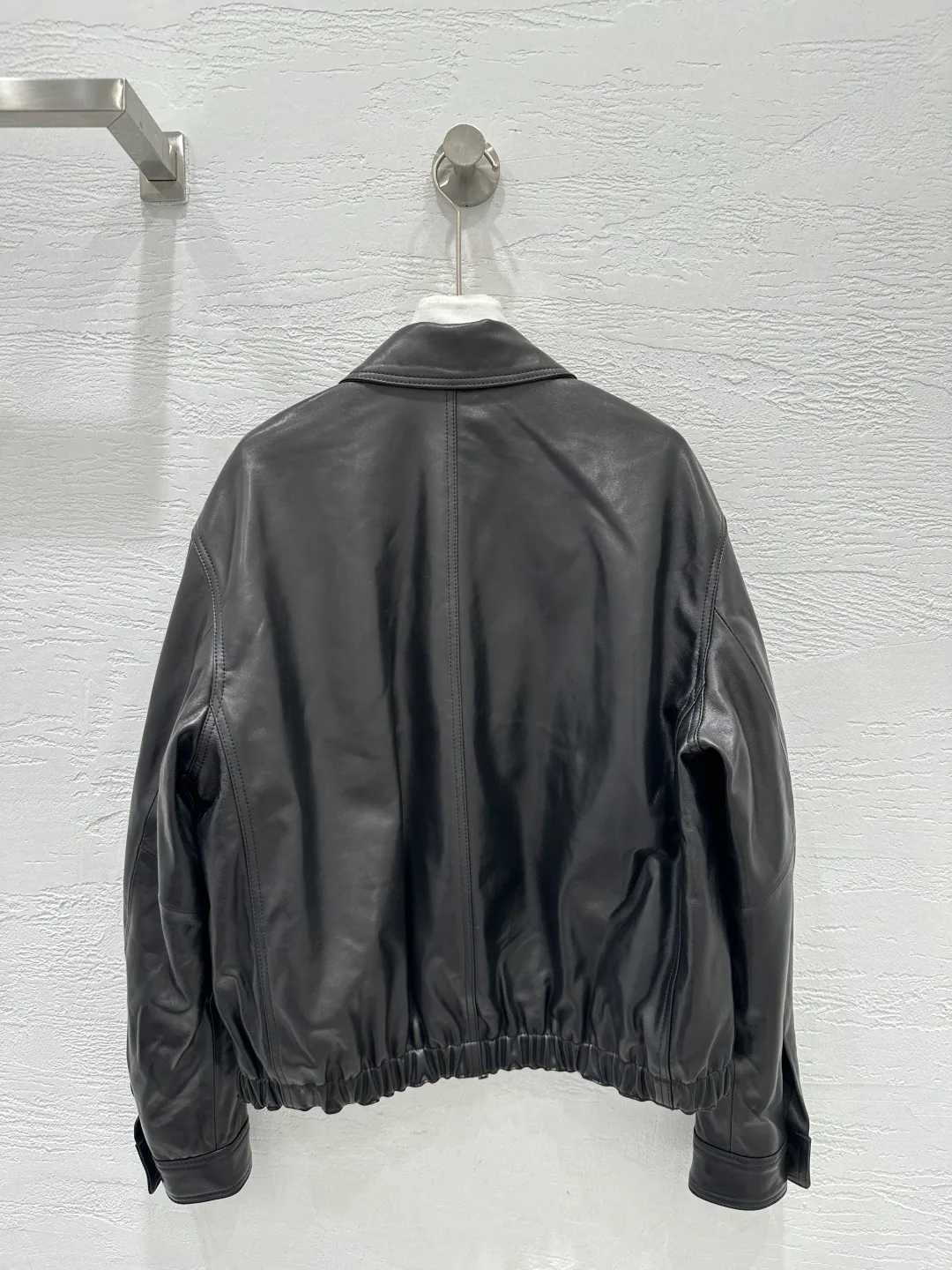 Women's Leather Jackets And Sheepskin Coats PRADA 18090511