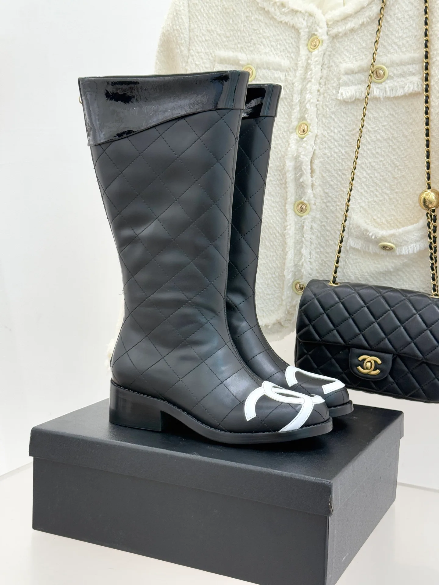 Women's Boots CHANEL 18154364