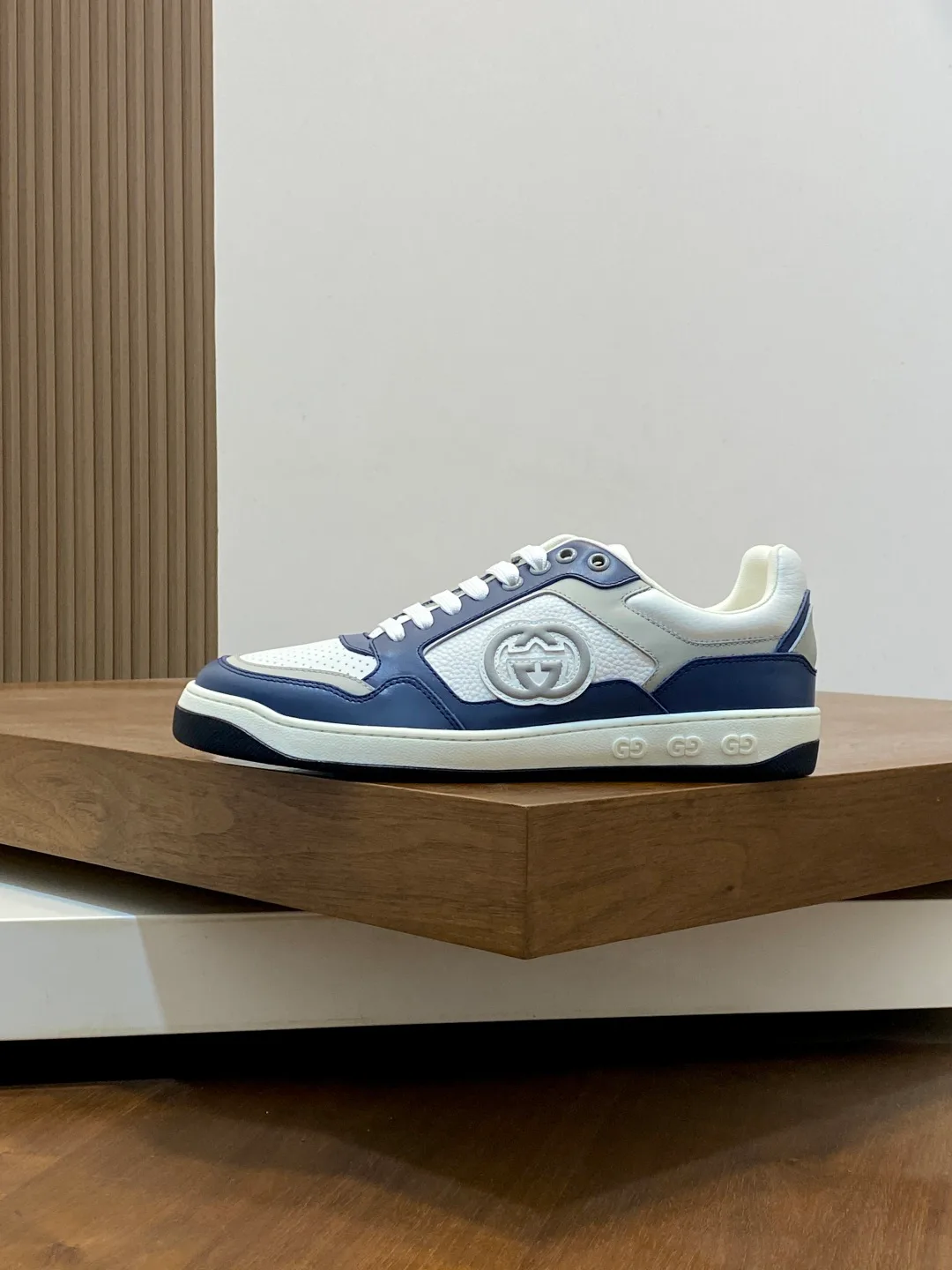Men's Sneakers GUCCI 18078988