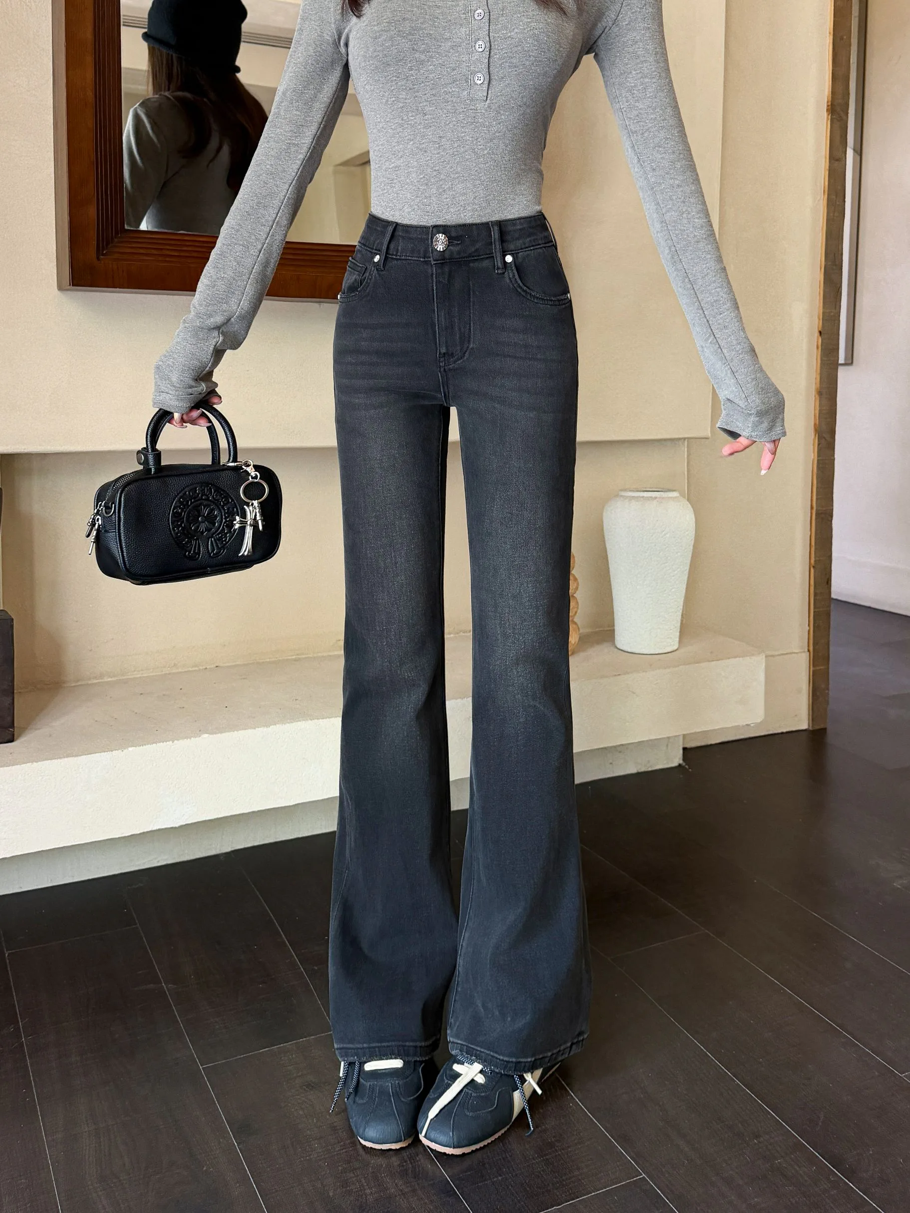 Women's Jeans CHANEL 18031979
