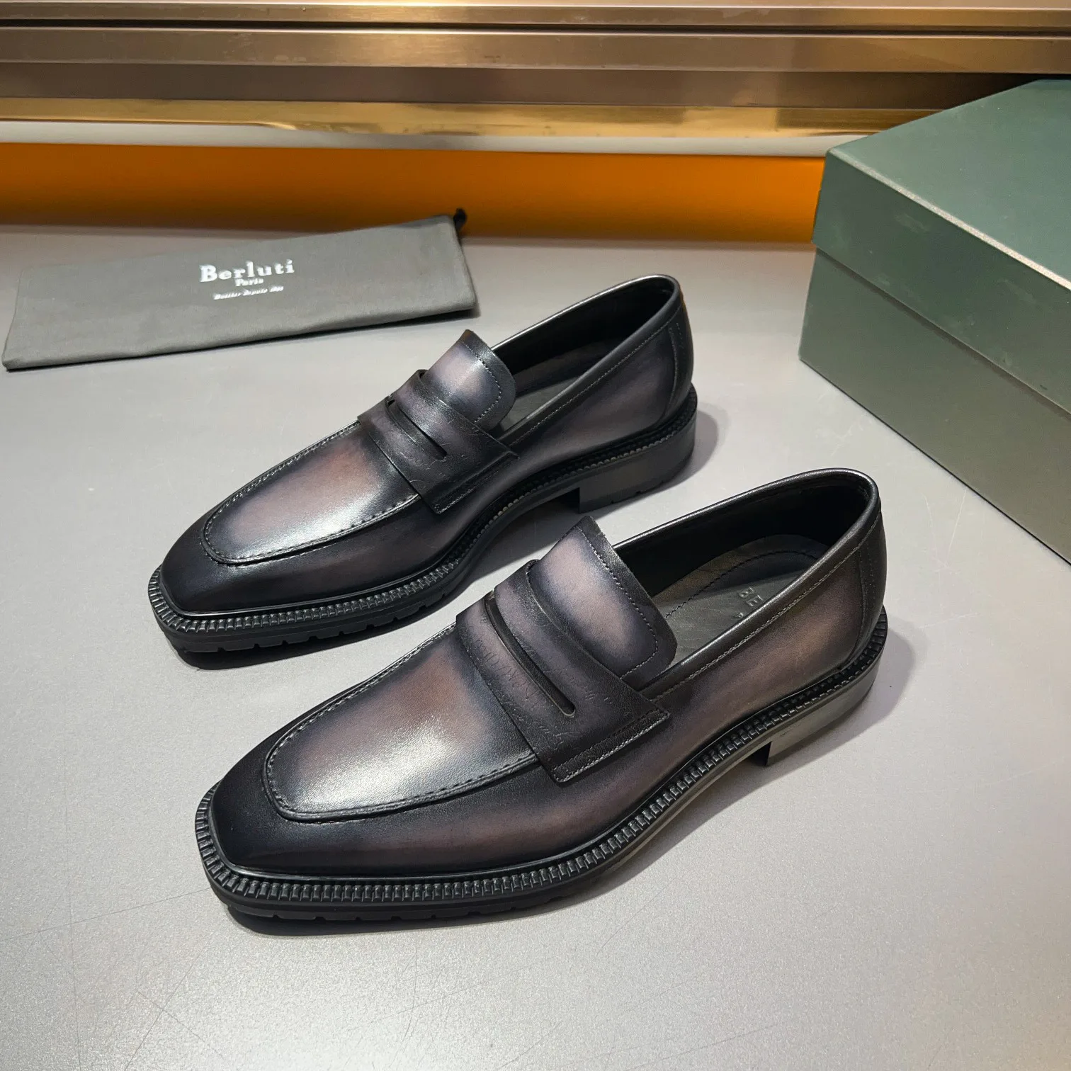 Men's Loafers And Dress Shoes BERLUTI 17955317