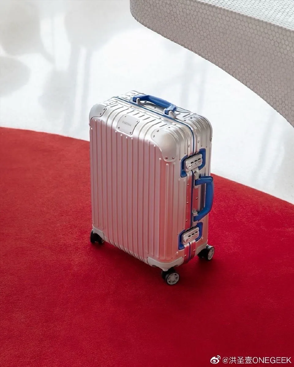 Suitcases RIMOWA 17933514