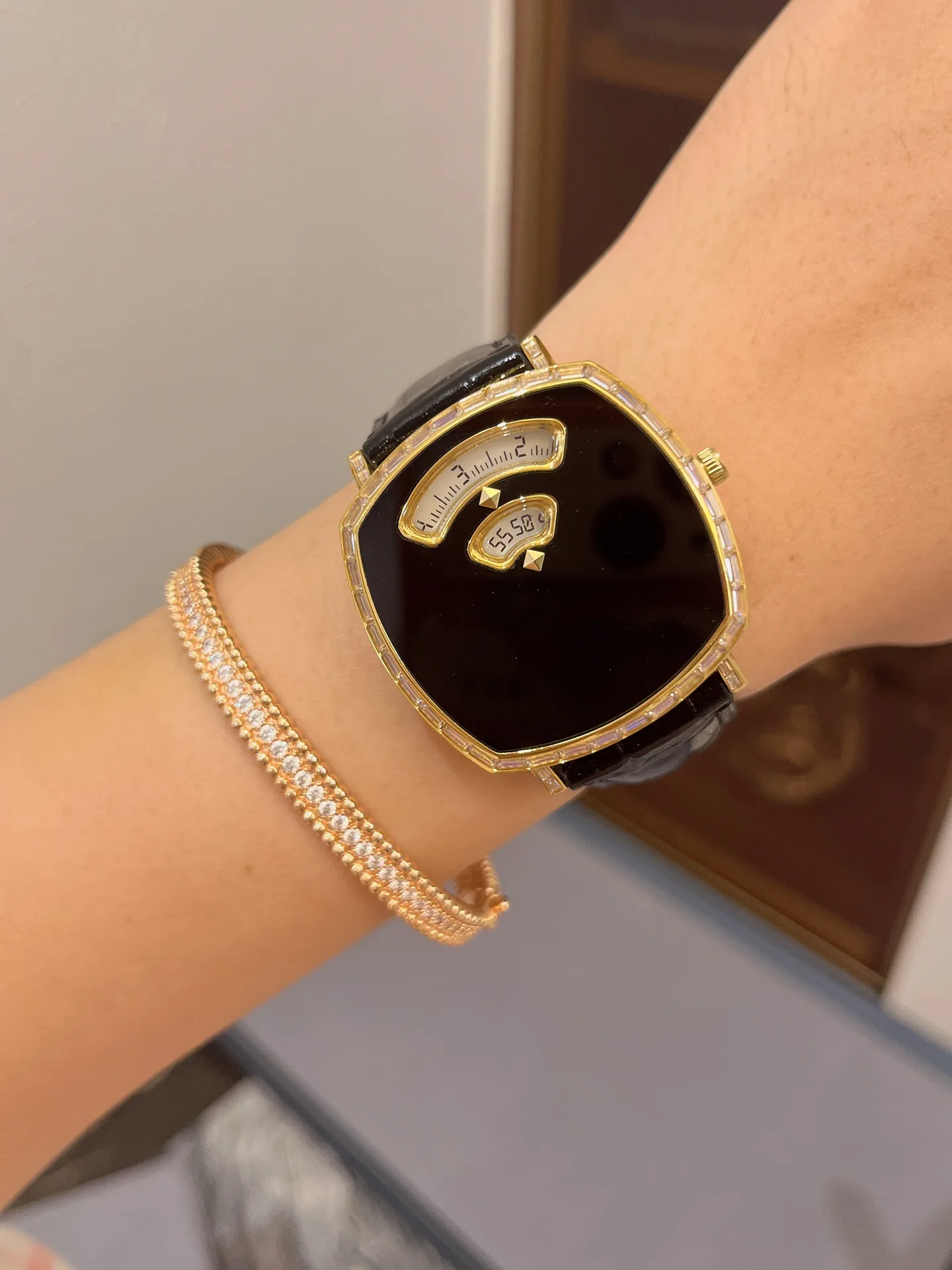 Women's Watches GUCCI 17832541
