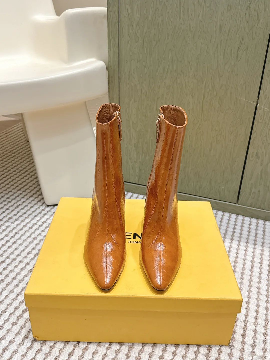 Women's Booties FENDI 18370145