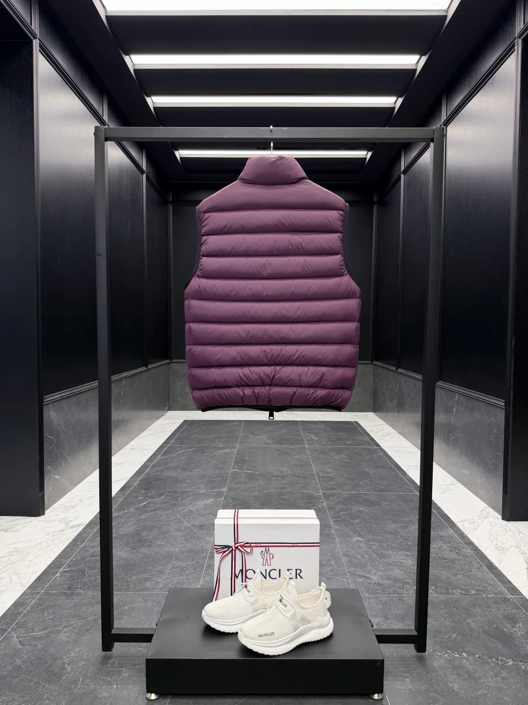 Men's Vests MONCLER 17905779