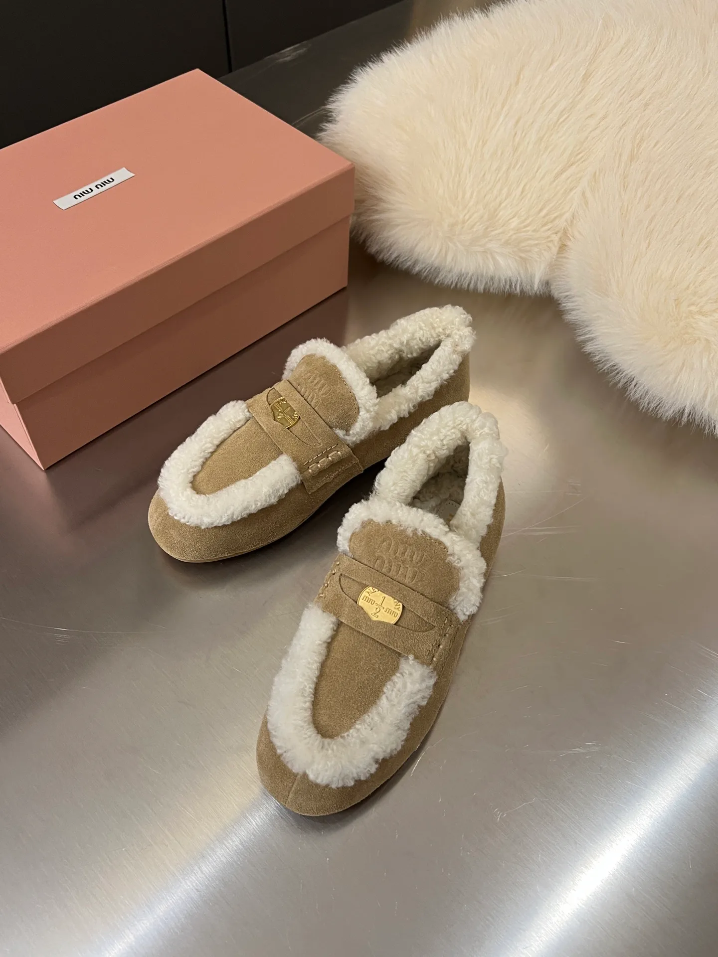 Women's Loafers And Moccasins MIU MIU 17948620