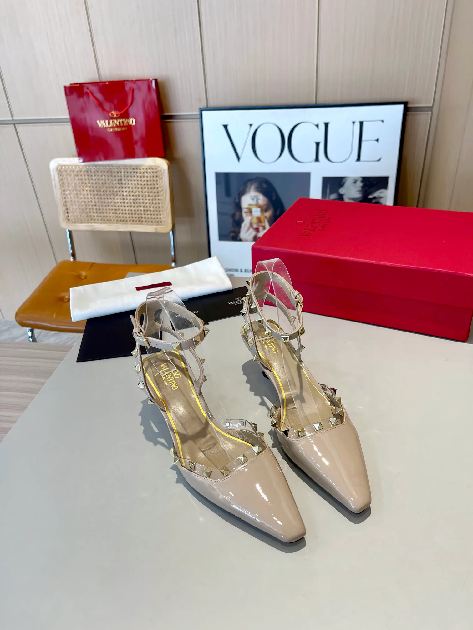 Women's Heels VALENTINO 17948497