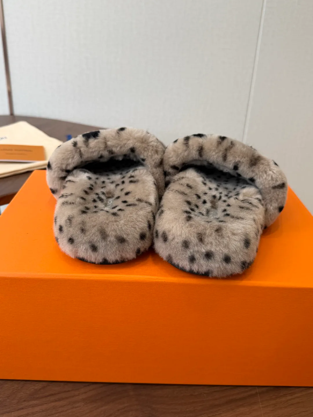 Women's Slippers LOUIS VUITTON 18182967