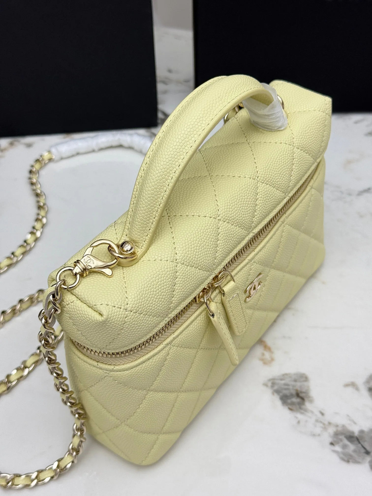 Women's Classic Handbags CHANEL 17949109