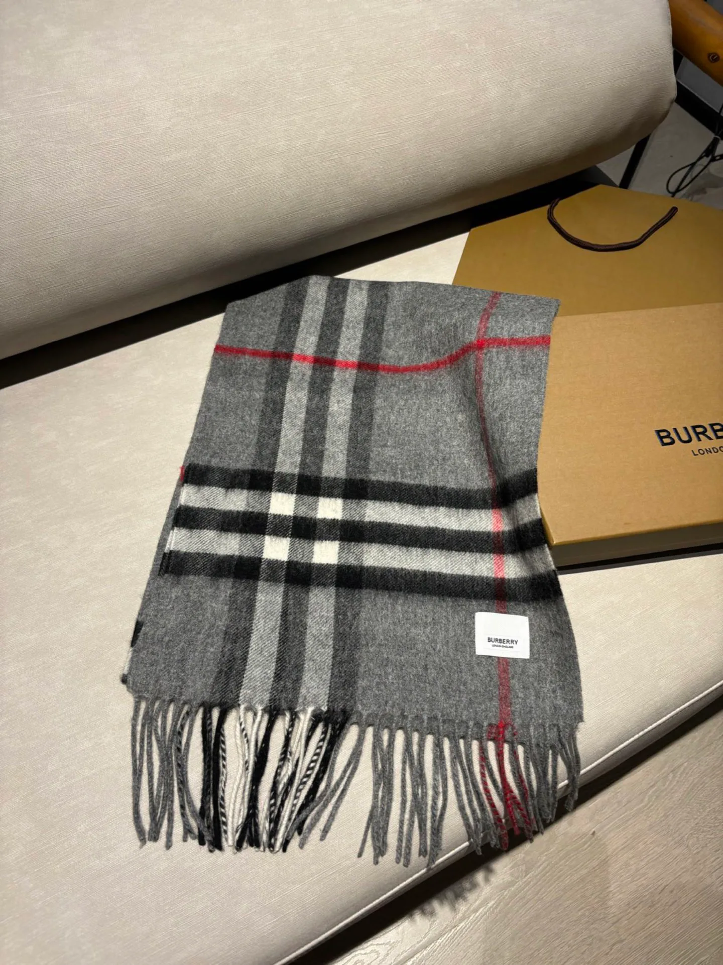 Scarves BURBERRY 18507485
