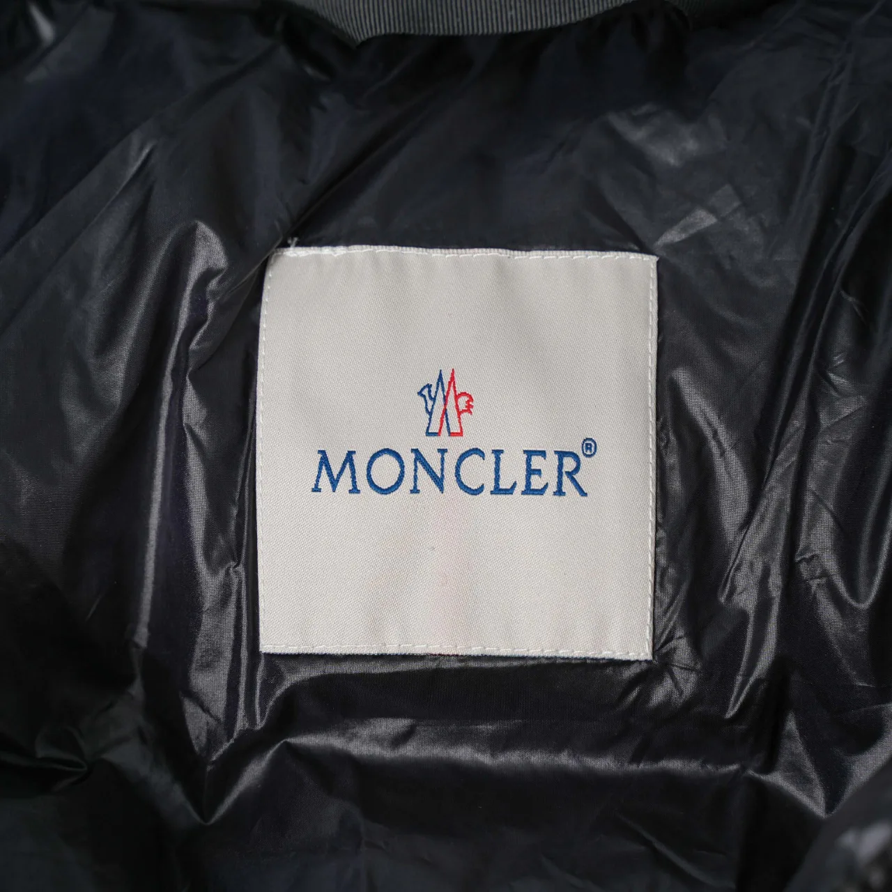 Куртки И Пуховики Мужские Moncler 18645506
