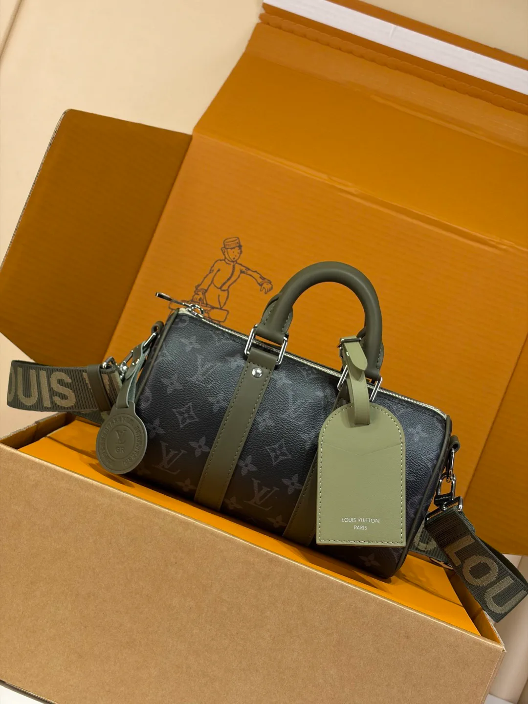 Women's Classic Handbags LOUIS VUITTON 18170495