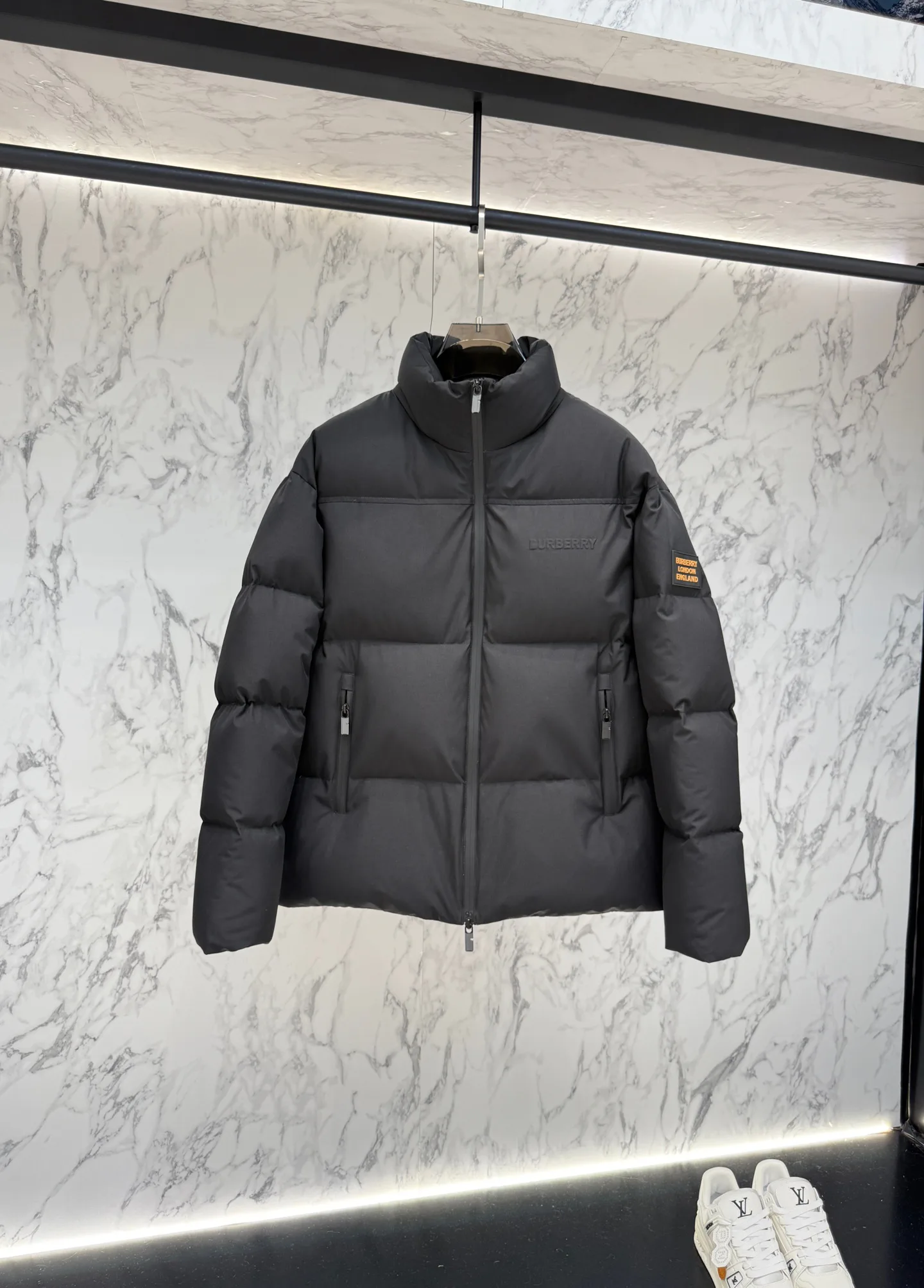 Women's Jackets And Down Jackets BURBERRY 18279264