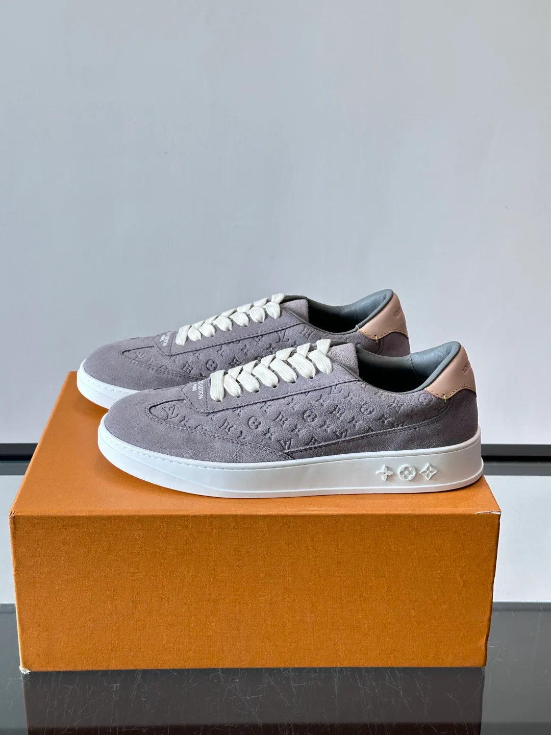 Men's Sneakers LOUIS VUITTON 17961798