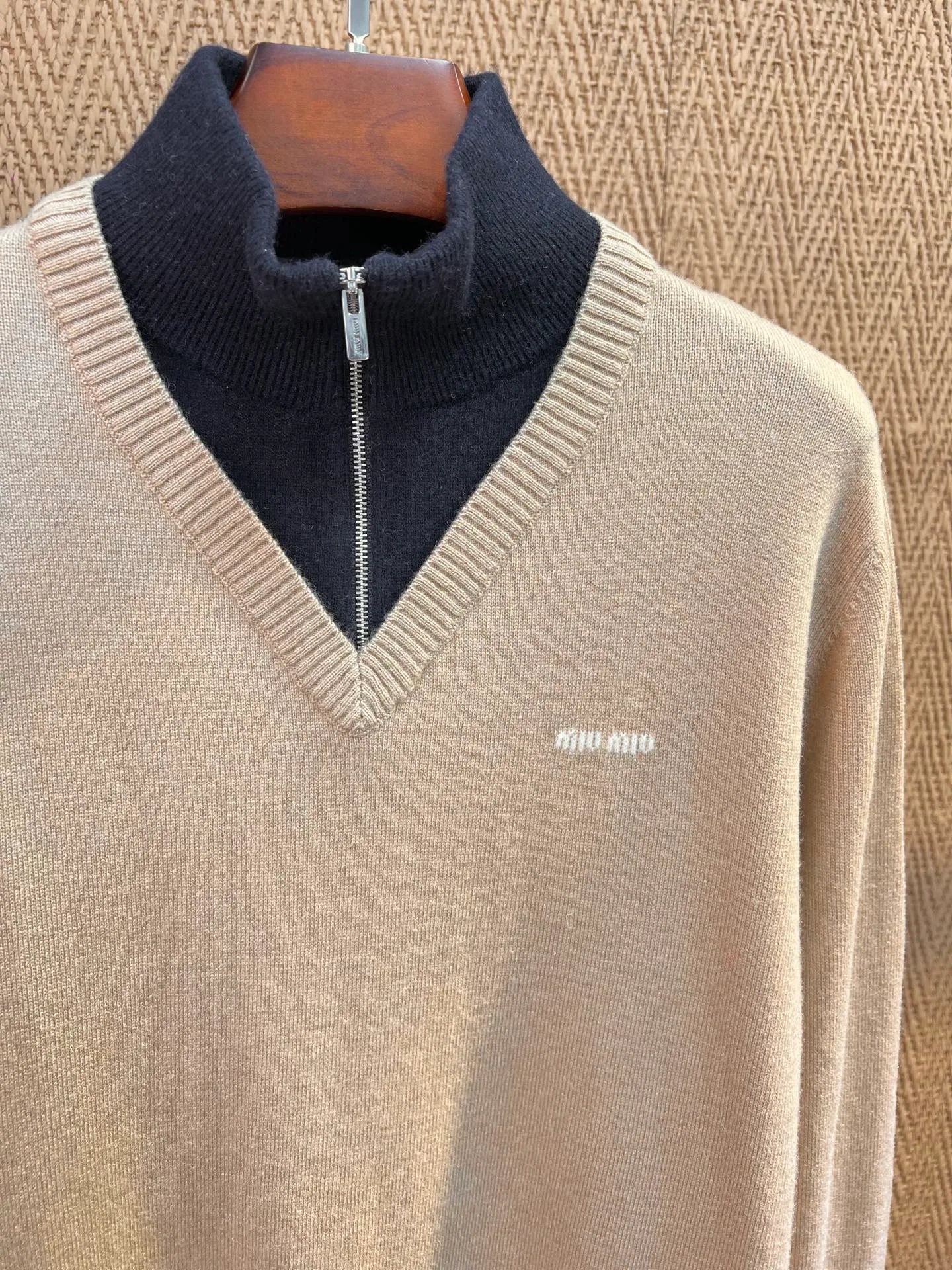 Women's Jumpers And Sweaters MIU MIU 18324218
