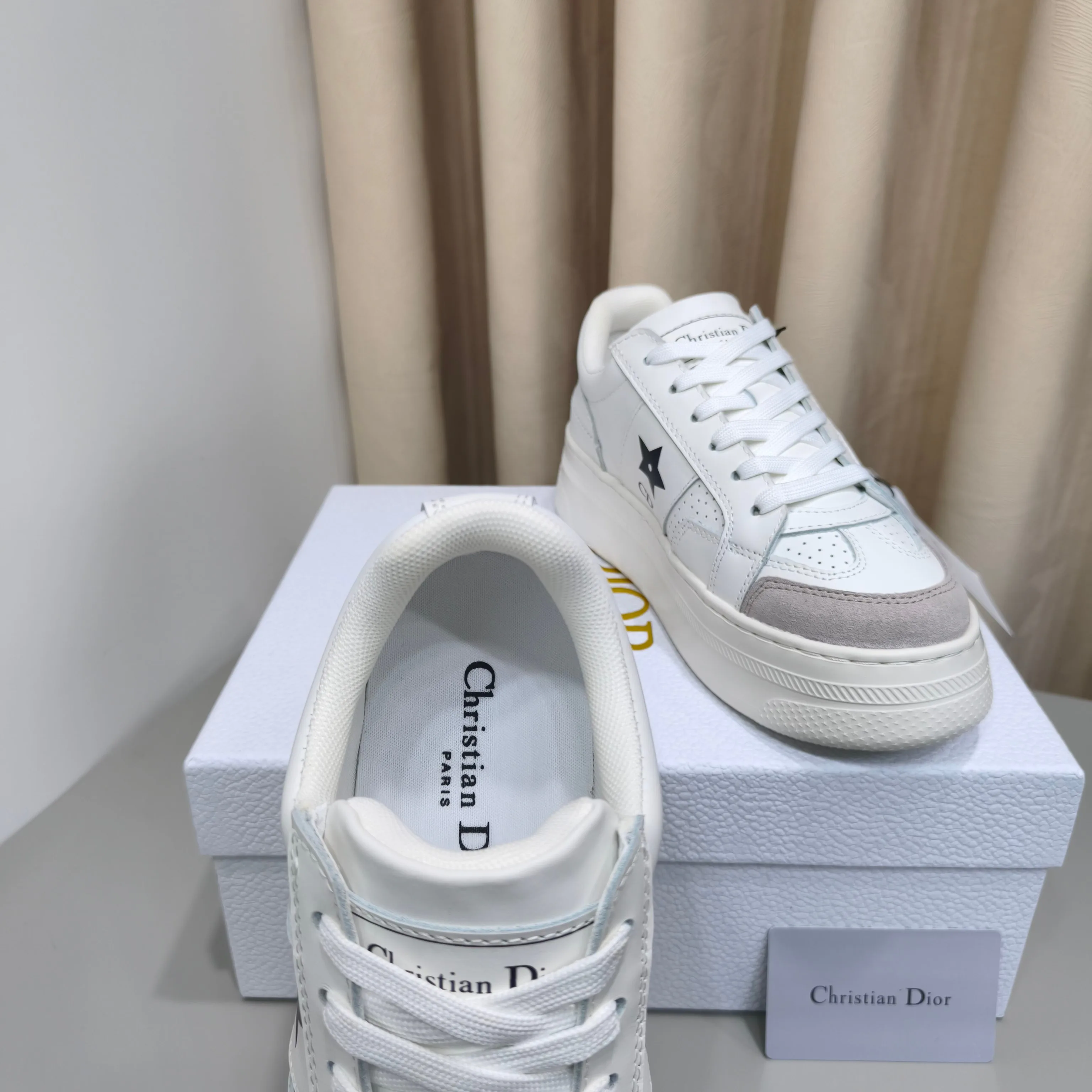 Women's Sneakers CHRISTIAN DIOR 17988725