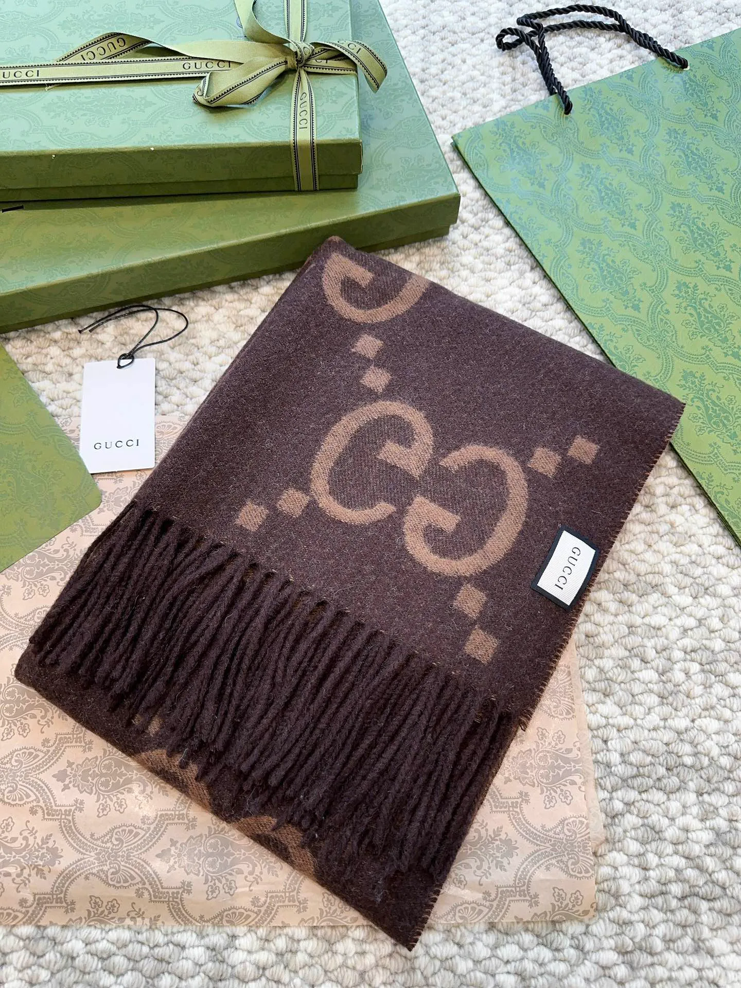 Scarves GUCCI 18105467