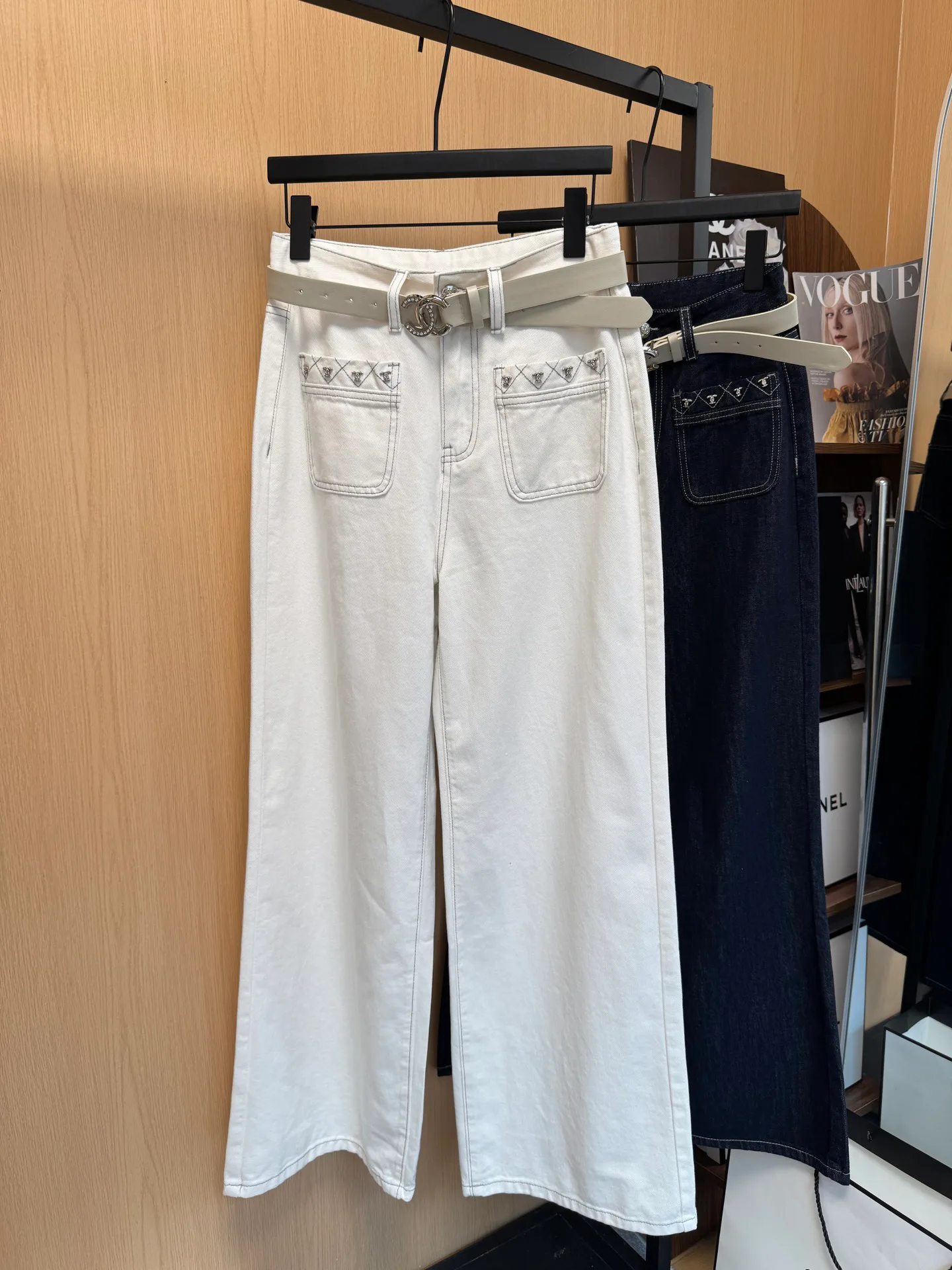 Women's Jeans CHANEL 18138257