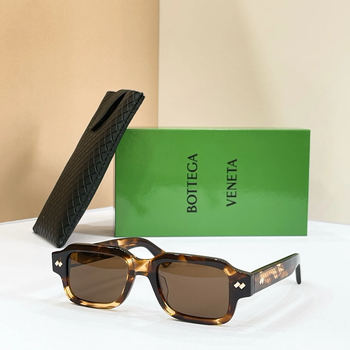 Glasses BOTTEGA VENETA 17495892