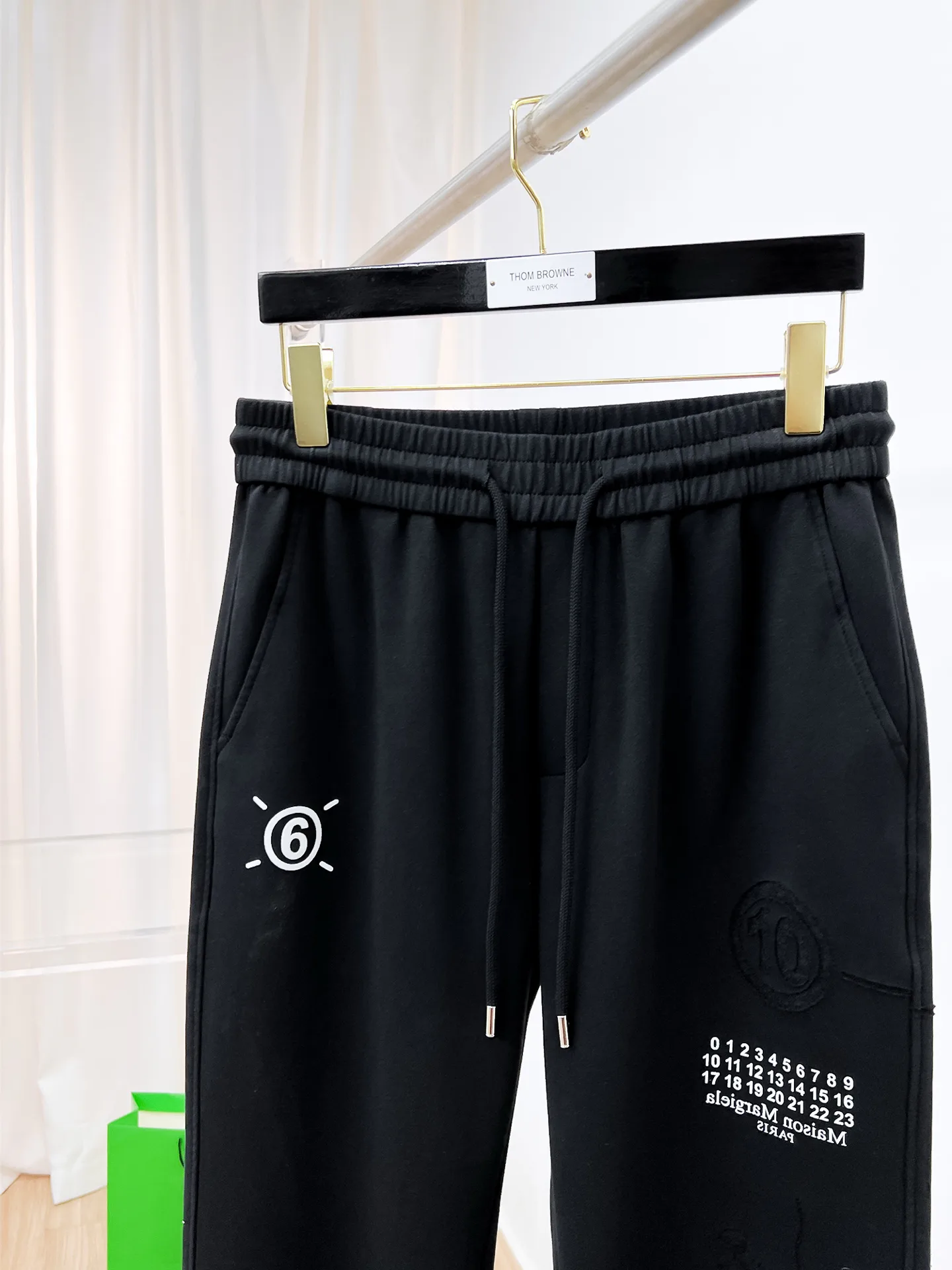 Men's Trousers MAISON MARGIELA 18399352