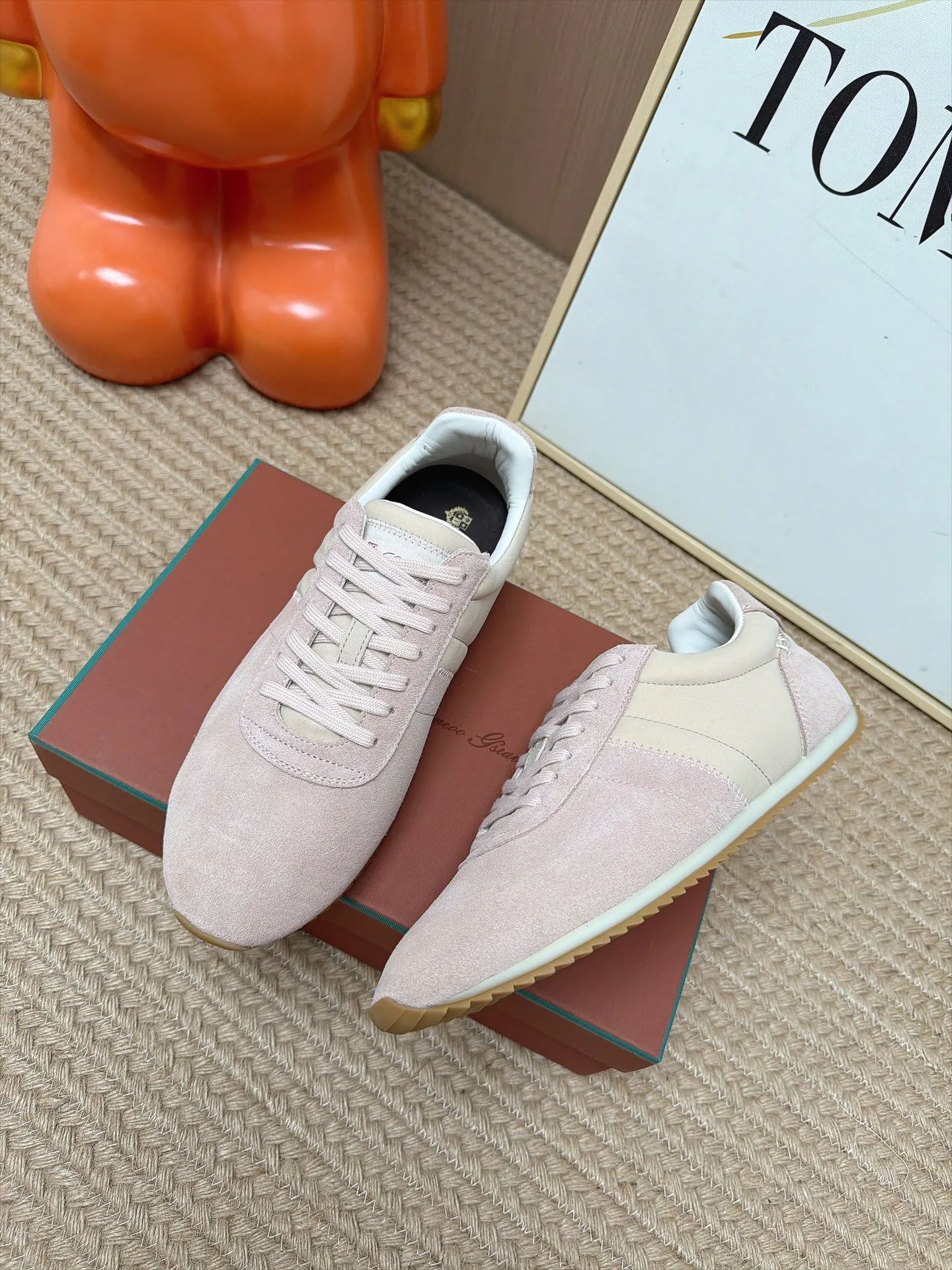 Women's Sneakers LORO PIANA 18239747