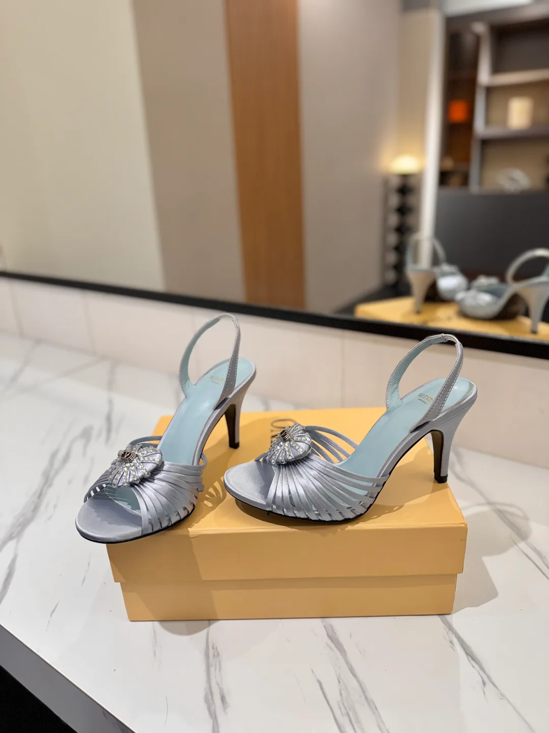 Women's Open-Toe Sandals VALENTINO 18134885