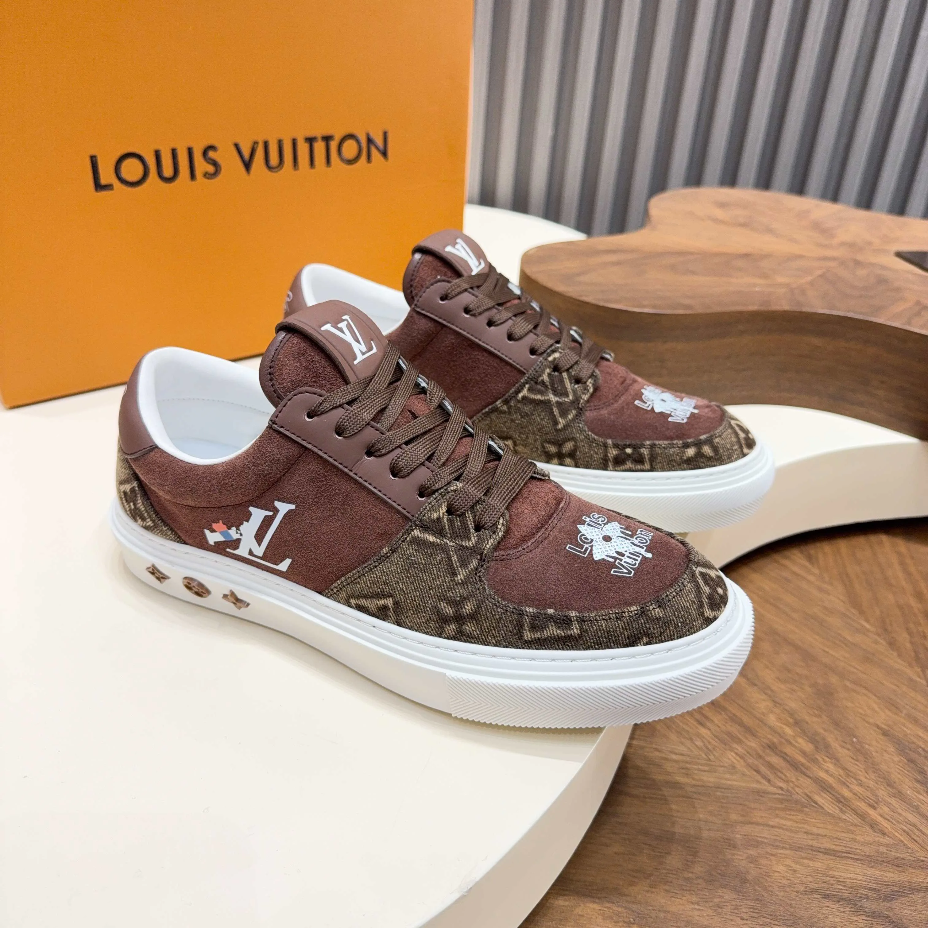 Men's Sneakers LOUIS VUITTON 17921398