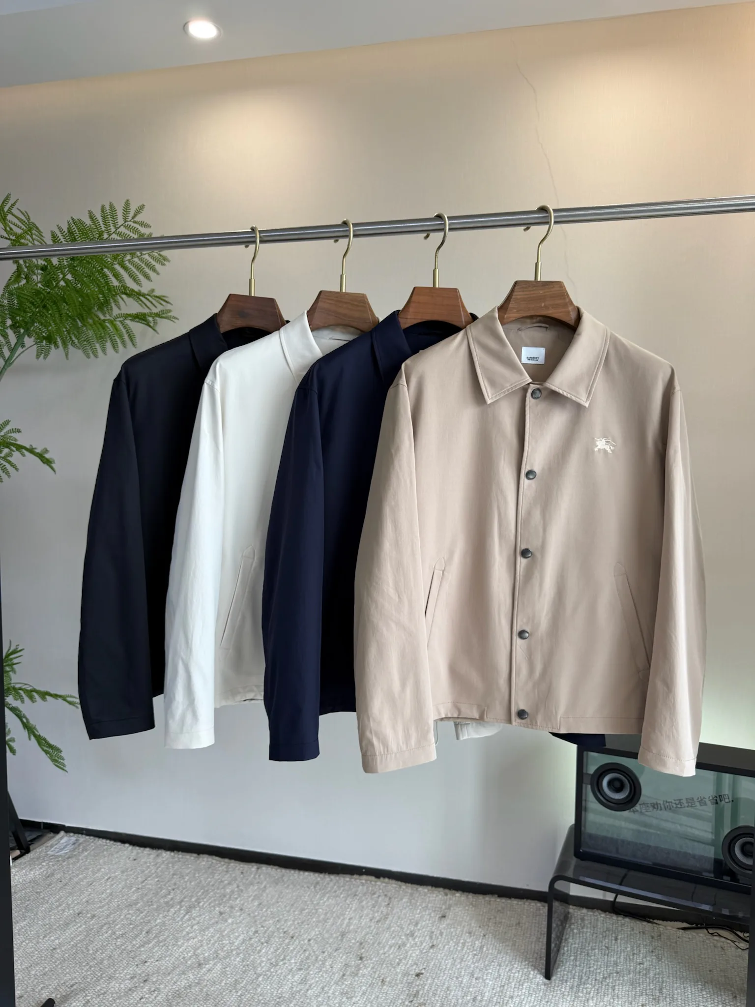 Men's Jackets And Down Jackets BURBERRY 18372089