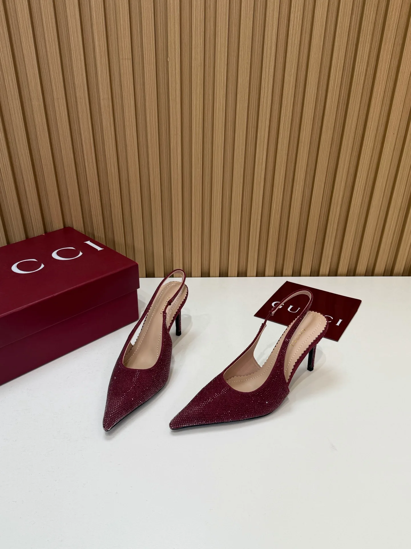 Туфли Женские Gucci 18676785