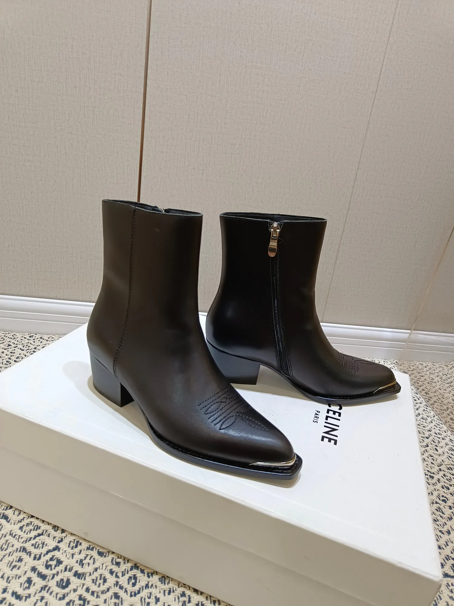 Women's Booties CELINE 17997785