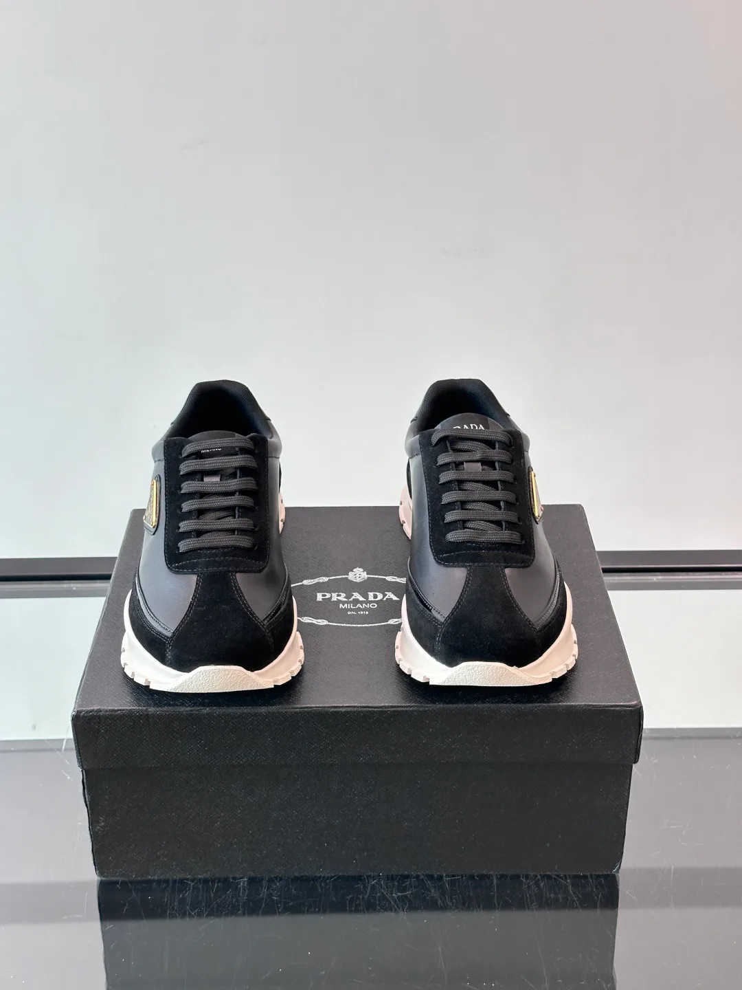 Women's Sneakers PRADA 18500610