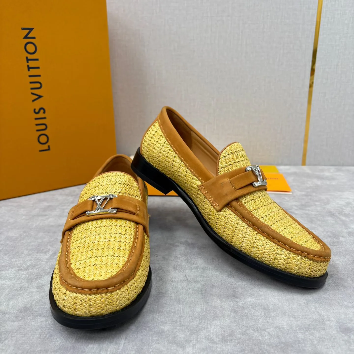 Men's Loafers And Dress Shoes LOUIS VUITTON 18193948