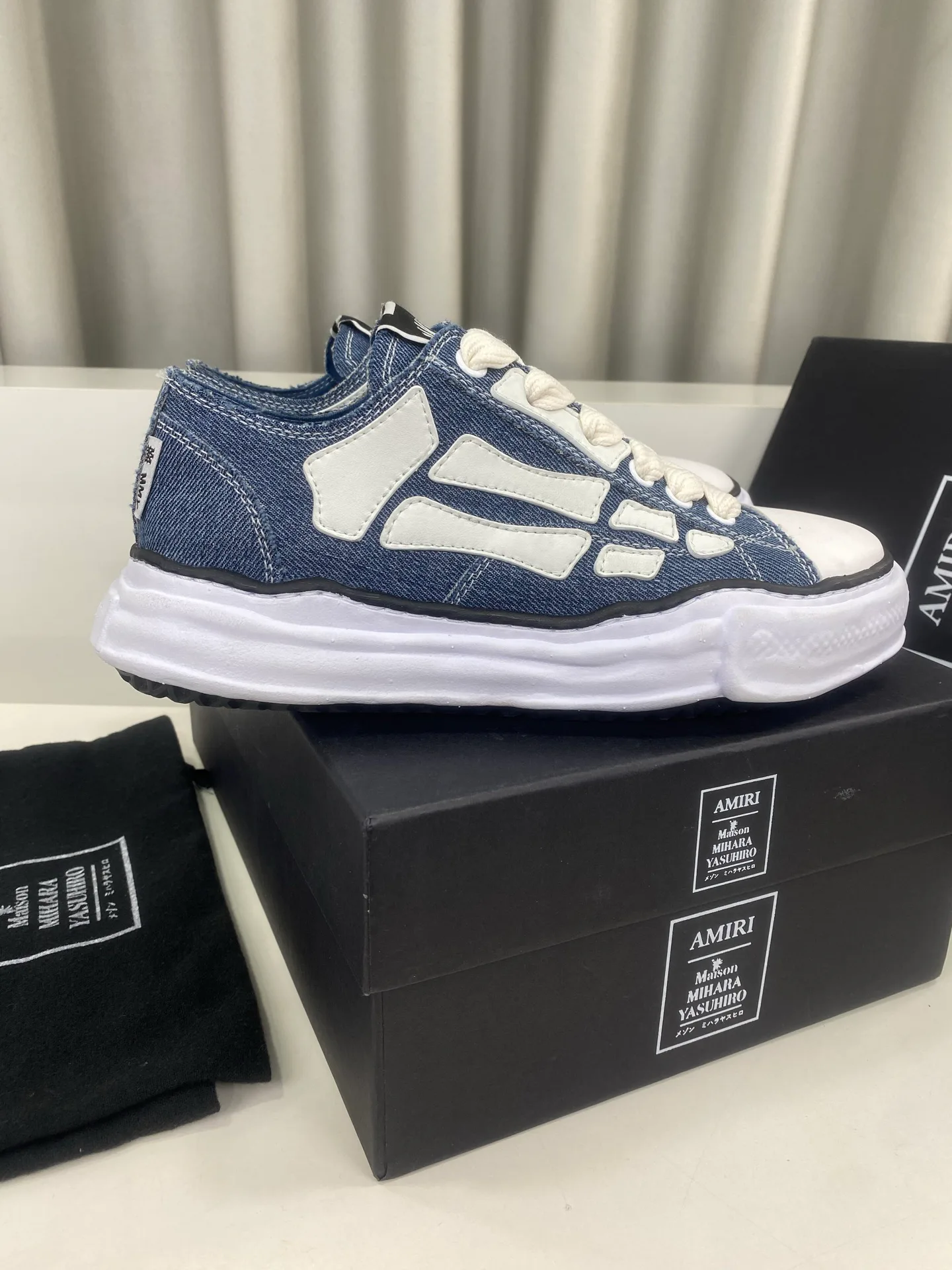 Men's Sneakers AMIRI 17835021