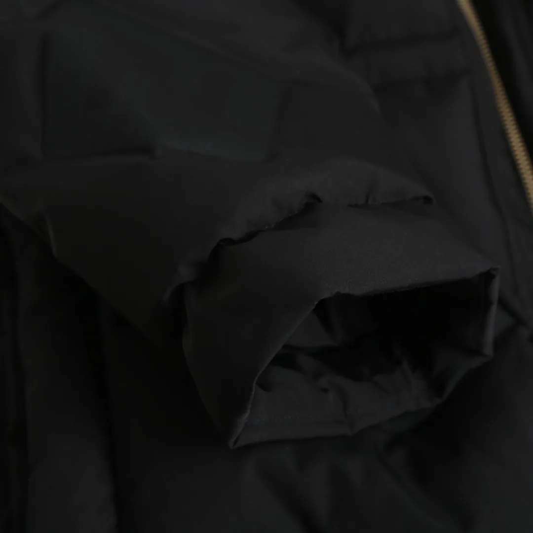 Women's Jackets And Down Jackets FENDI 18048552