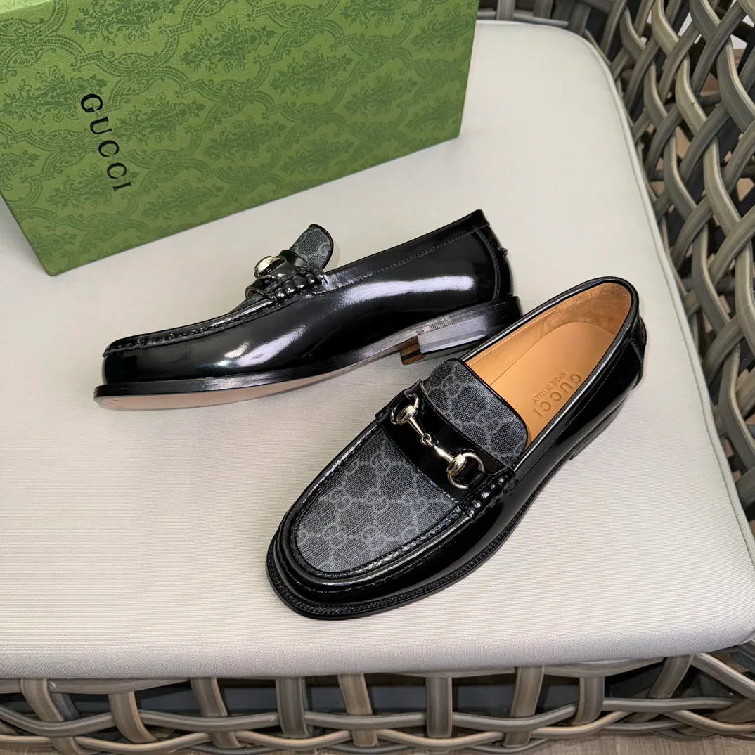 Men's Loafers And Dress Shoes GUCCI 17576635
