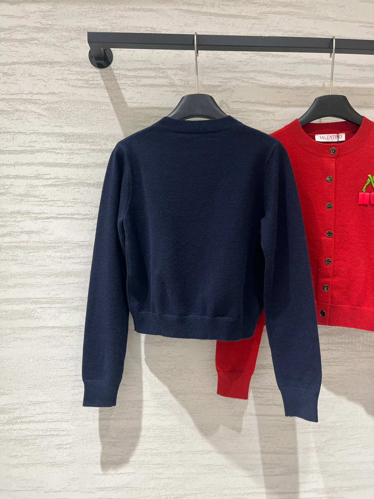 Women's Jumpers And Sweaters VALENTINO 18533314