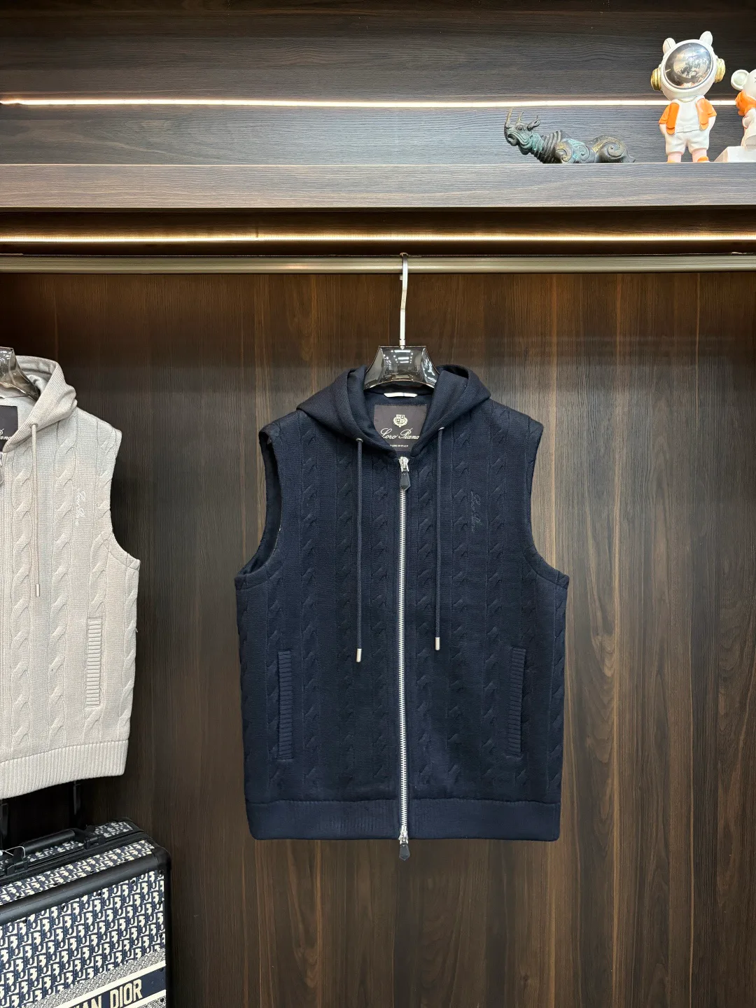 Men's Vests LORO PIANA 18140467