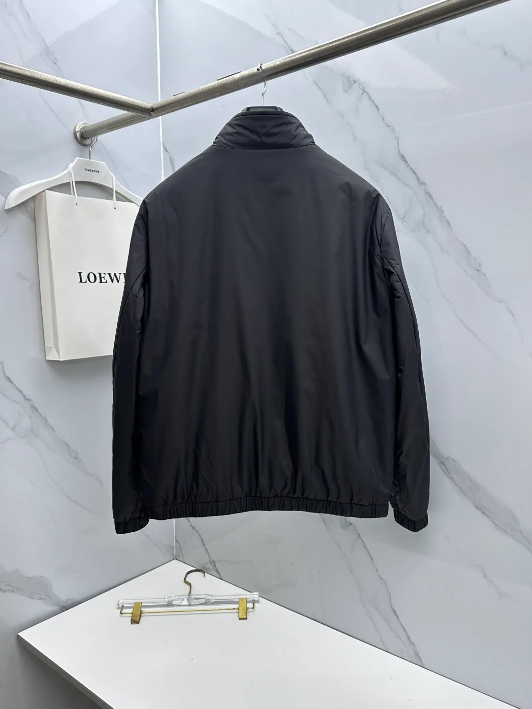 Куртки И Пуховики Мужские Moncler 18596983