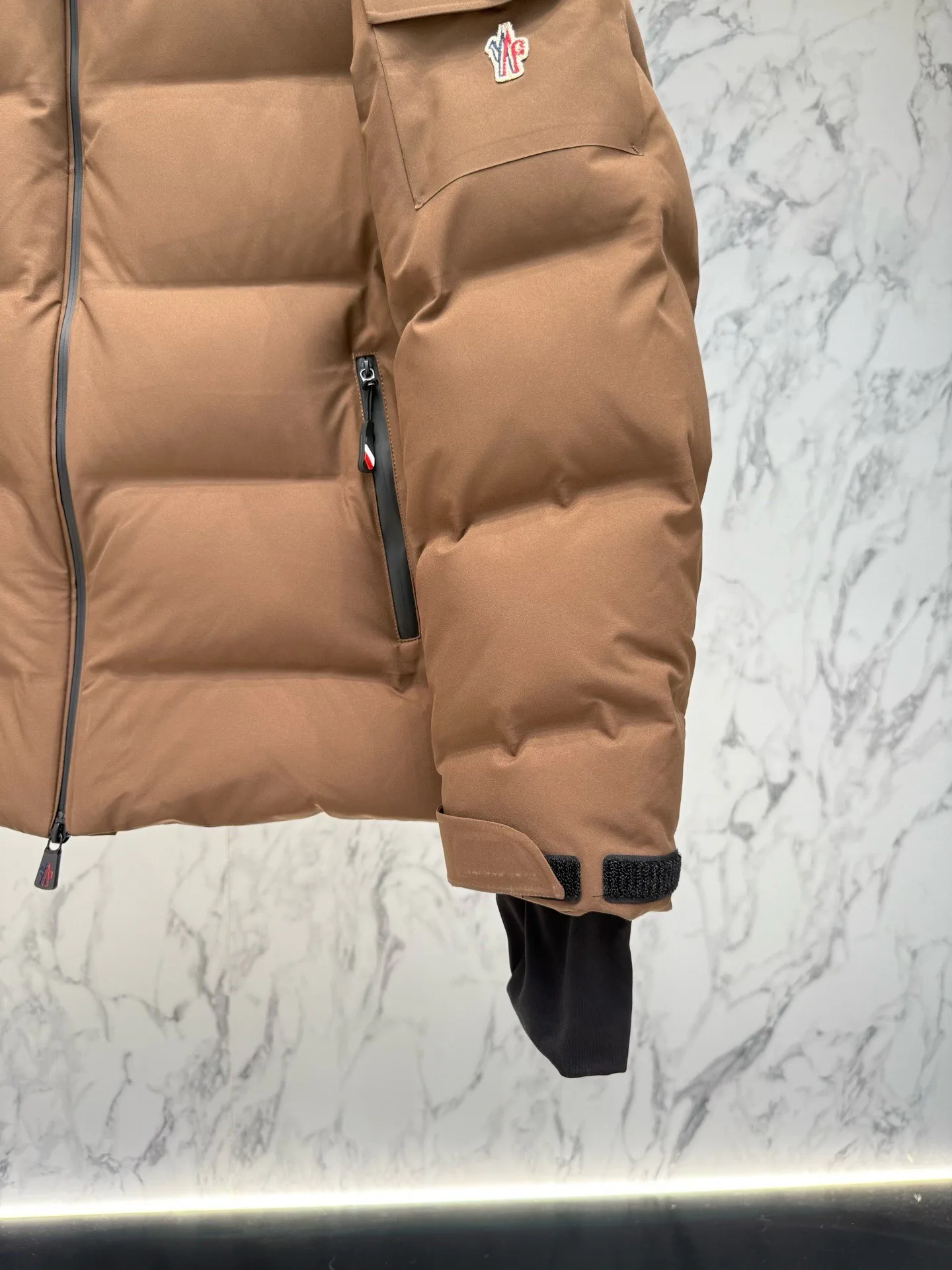 Men's Jackets And Down Jackets MONCLER 17974317