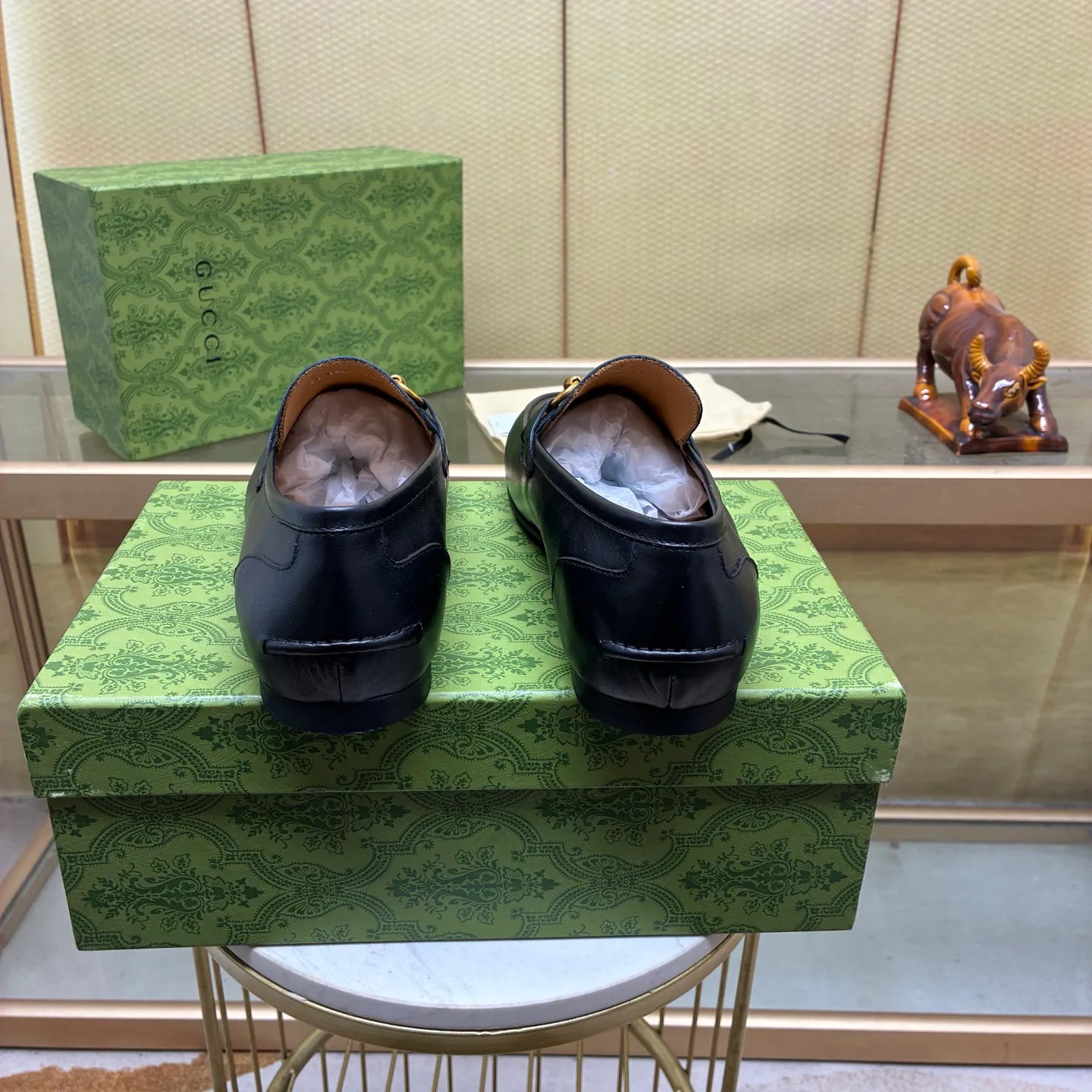 Men's Loafers And Dress Shoes GUCCI 18516337