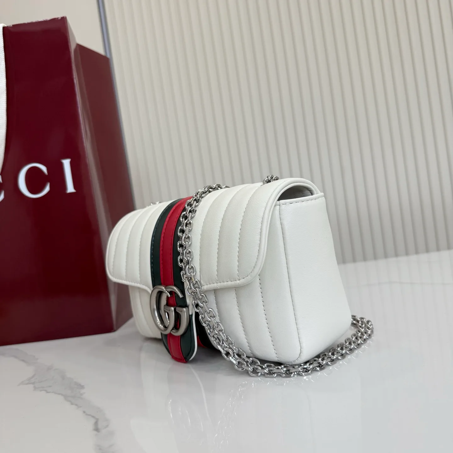 Women's Classic Handbags GUCCI 17872485