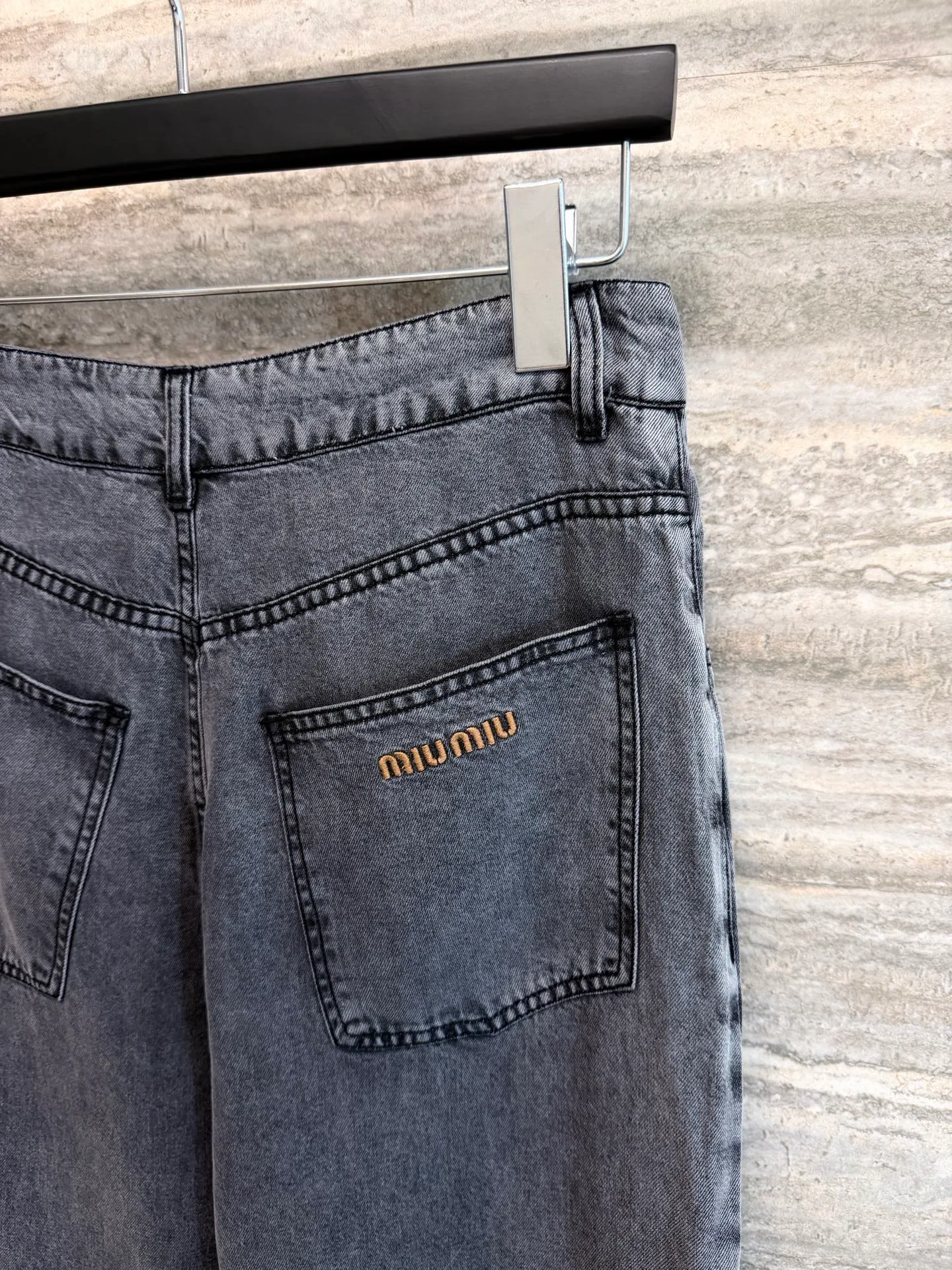 Women's Jeans MIU MIU 18155503