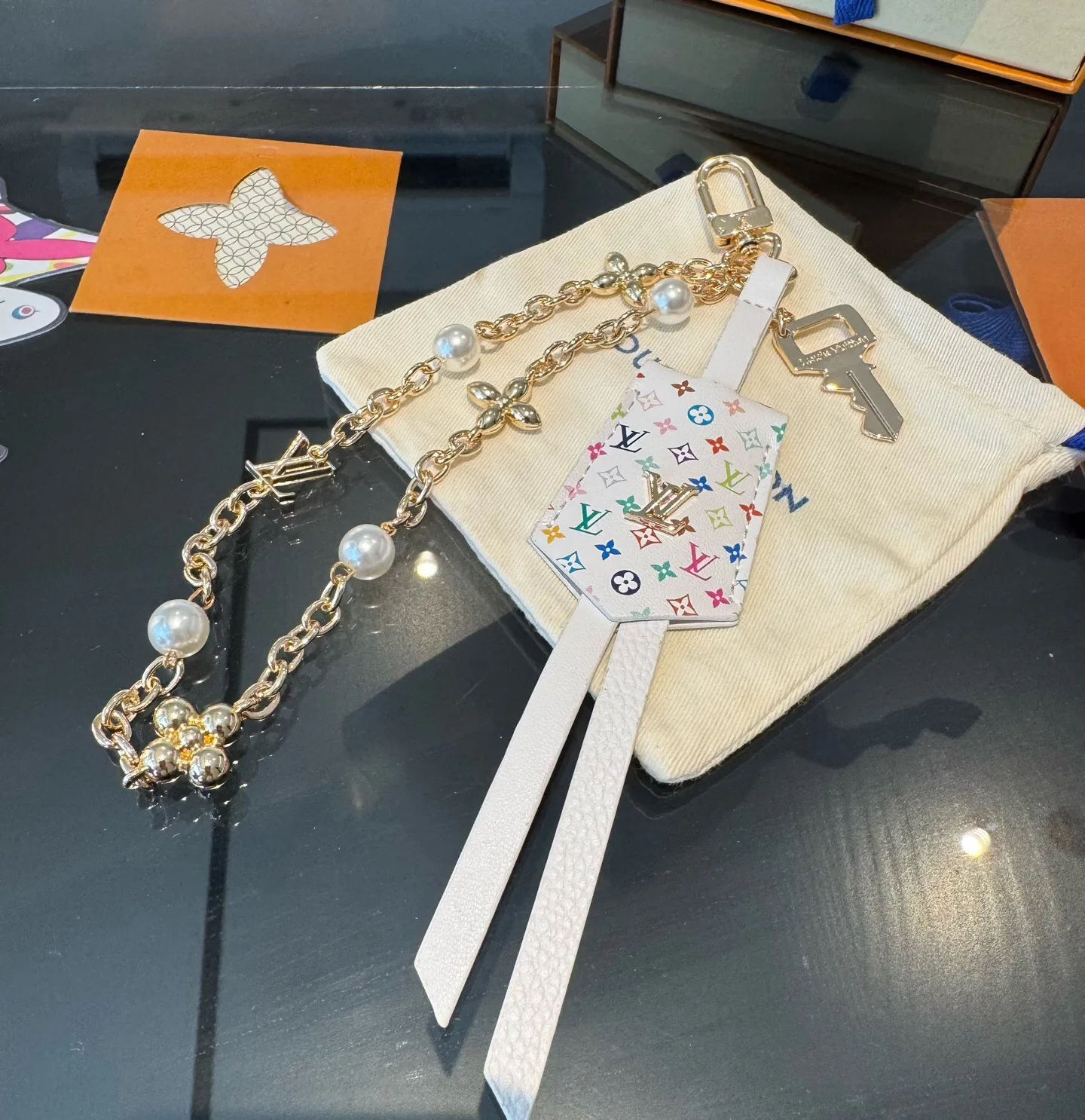 Key Cases LOUIS VUITTON 18013296