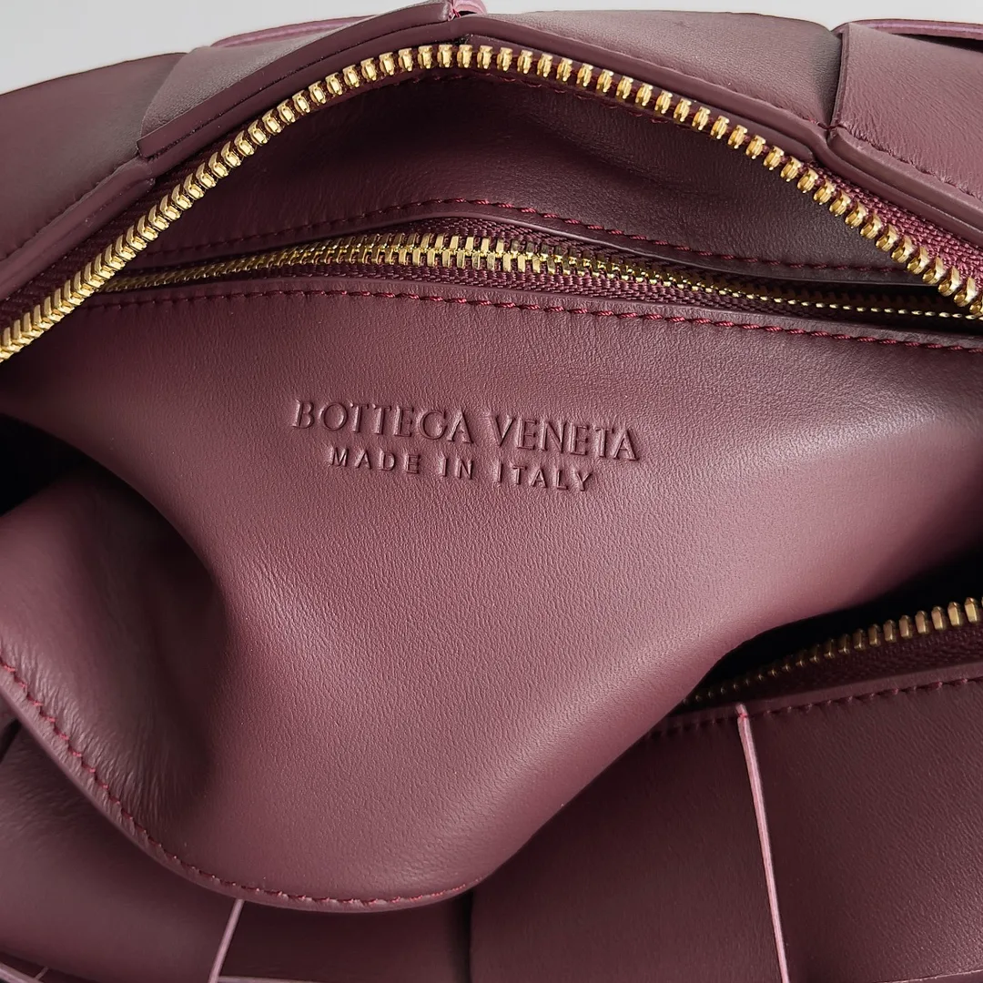 Women's Classic Handbags BOTTEGA VENETA 18161084